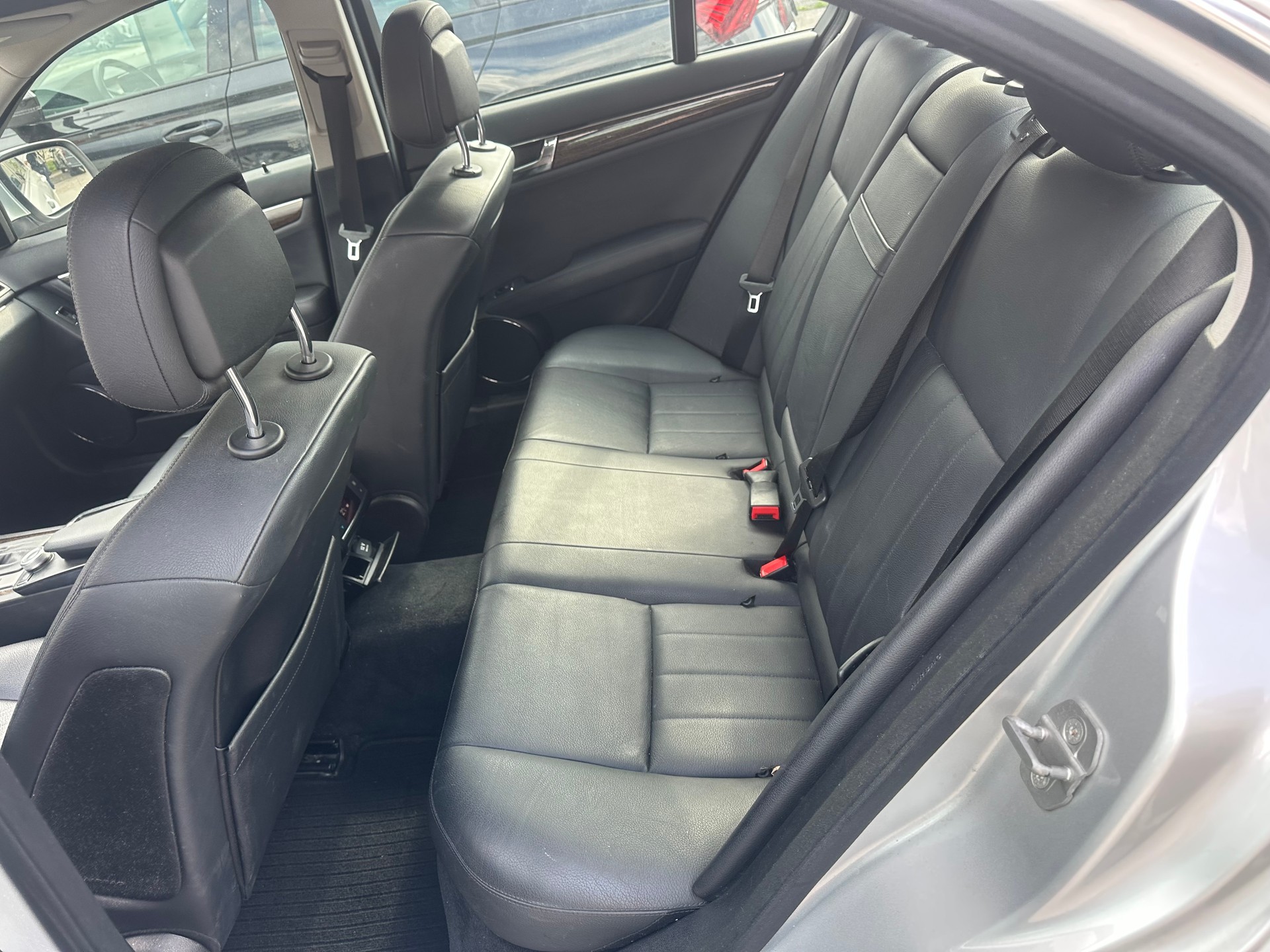 MERCEDES-BENZ C320 CDI-image-10
