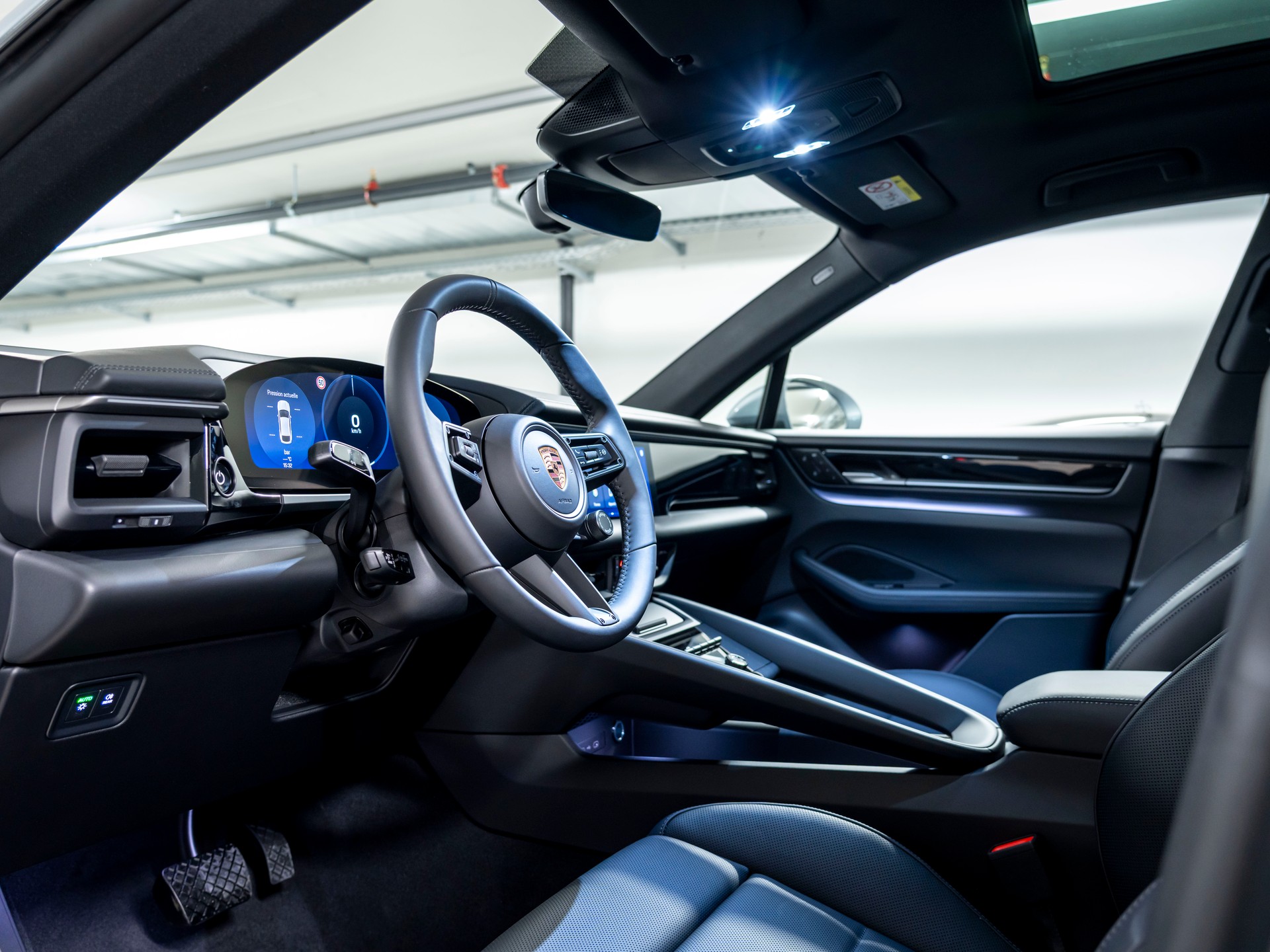 PORSCHE Macan 4 100kWh-image-12