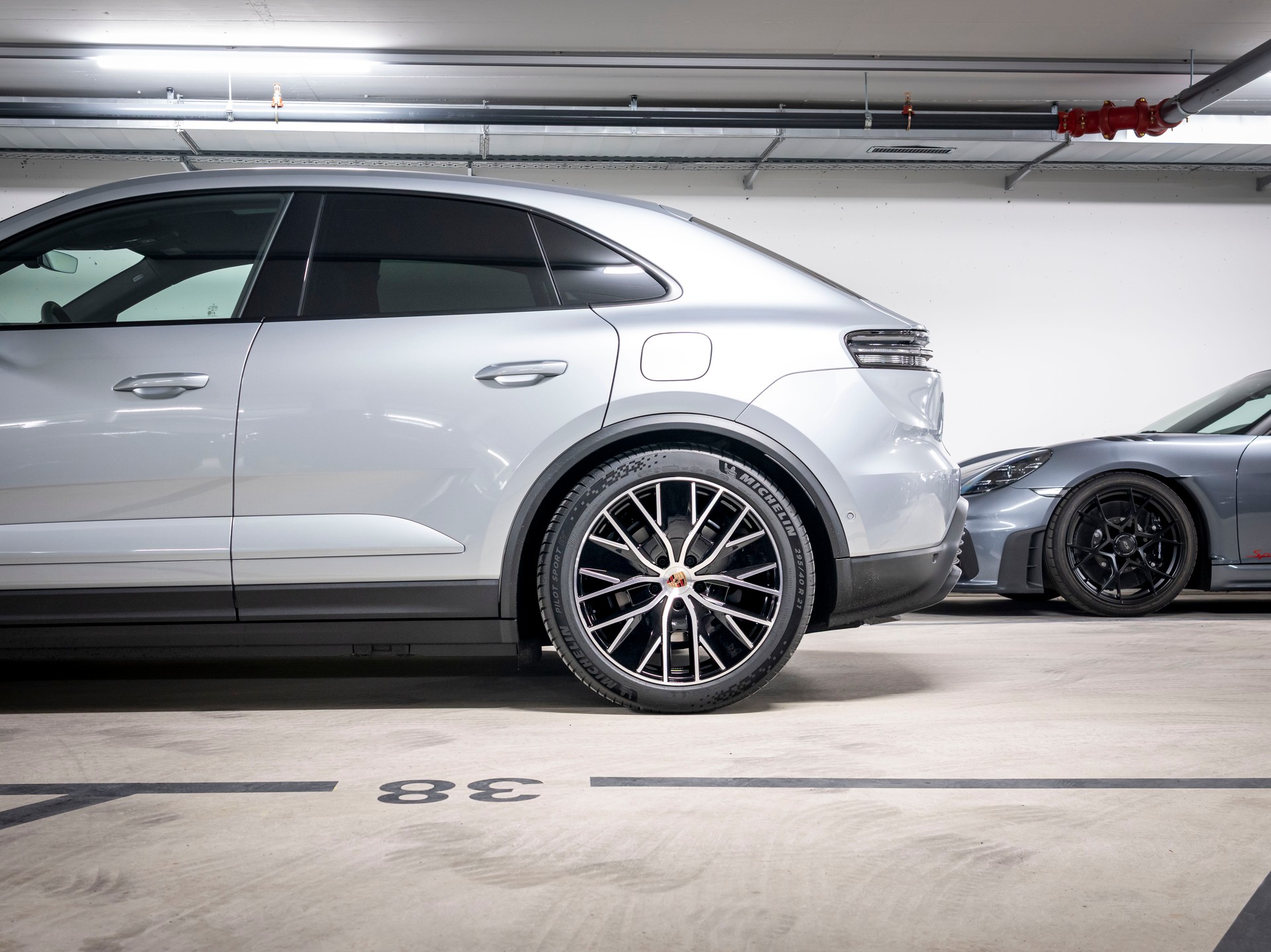 PORSCHE Macan 4 100kWh-image-4