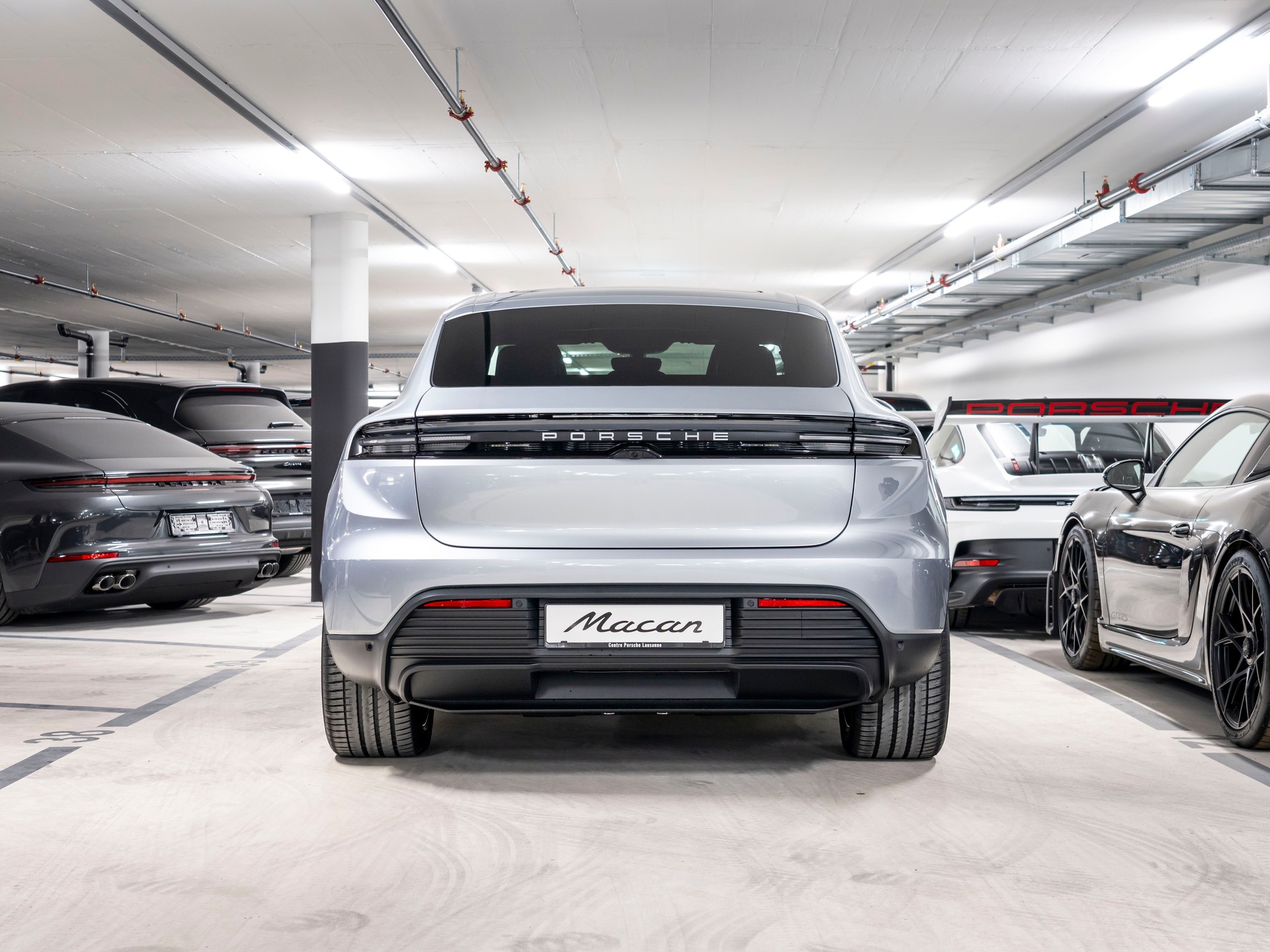 PORSCHE Macan 4 100kWh-image-6