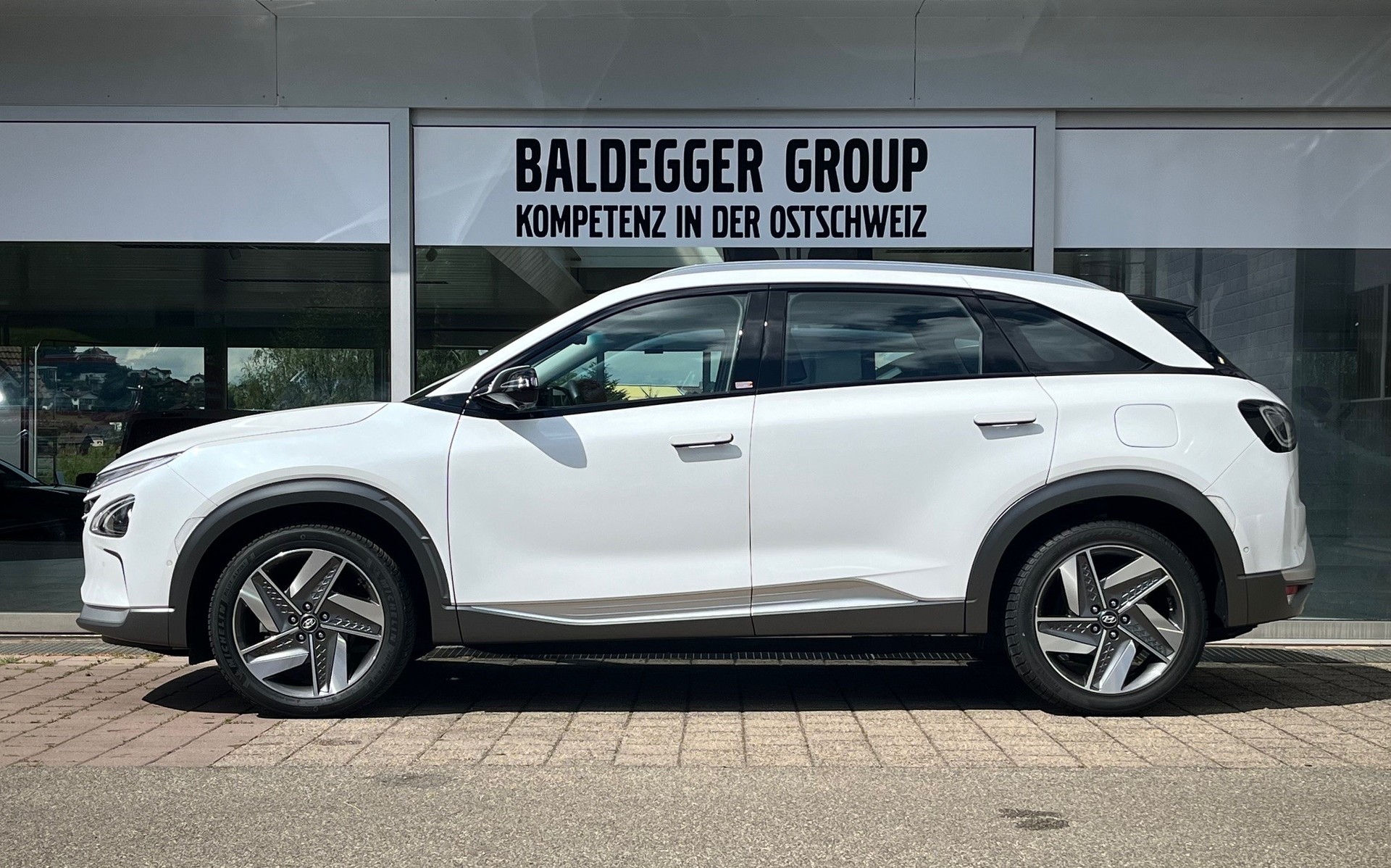 HYUNDAI Nexo Fuel Cell Vertex-image-1