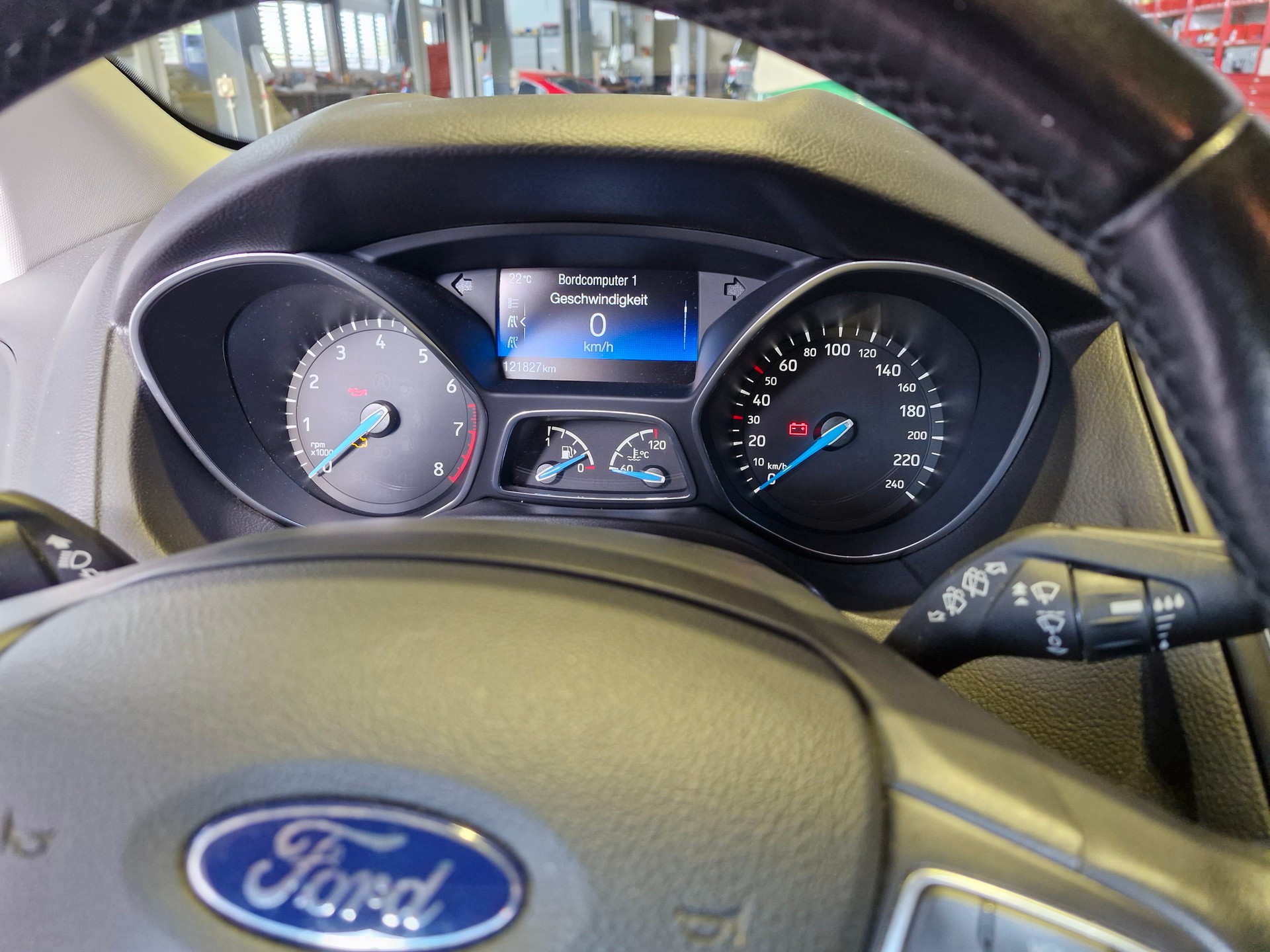 FORD Focus 1.0 SCTi Trend-image-5