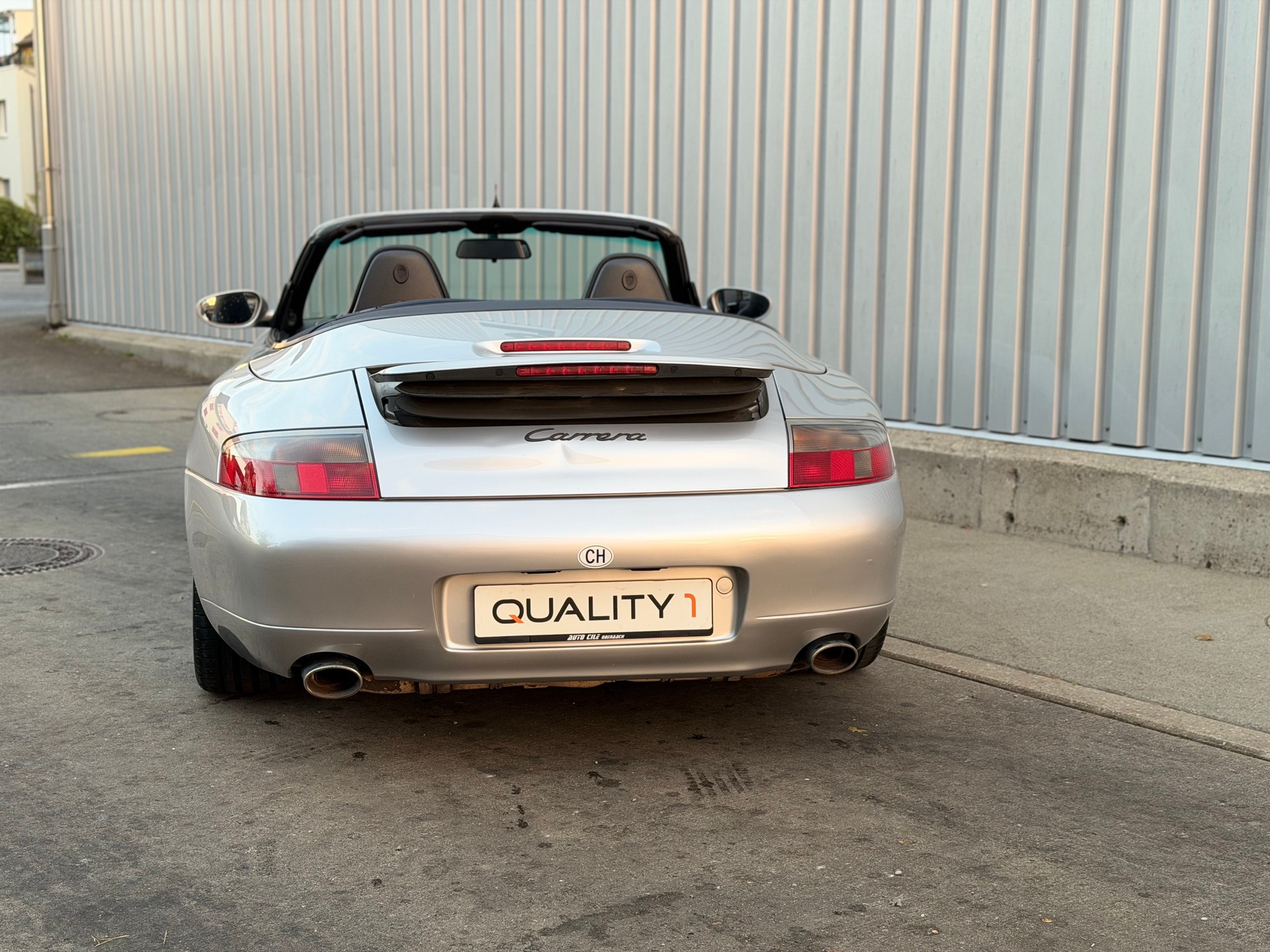 PORSCHE 911 Carrera Cabrio-image-4