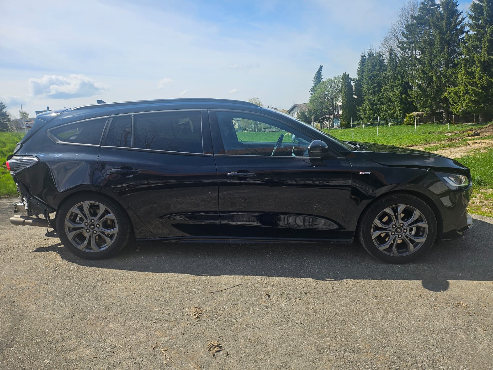 FORD Focus 1.0 MHEV AUTOMAT155 PS ST-Line BESCHADIG ENDOMMAGEE provisorisch fahrbar-image-2