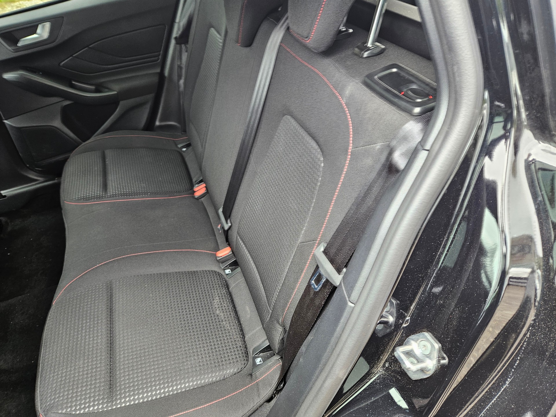 FORD Focus 1.0 MHEV AUTOMAT155 PS ST-Line BESCHADIG ENDOMMAGEE provisorisch fahrbar-image-6