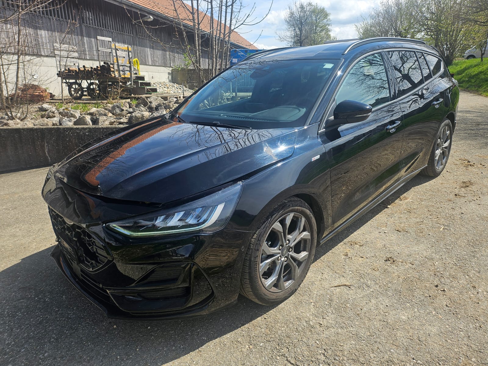 FORD Focus 1.0 MHEV AUTOMAT155 PS ST-Line BESCHADIG ENDOMMAGEE provisorisch fahrbar