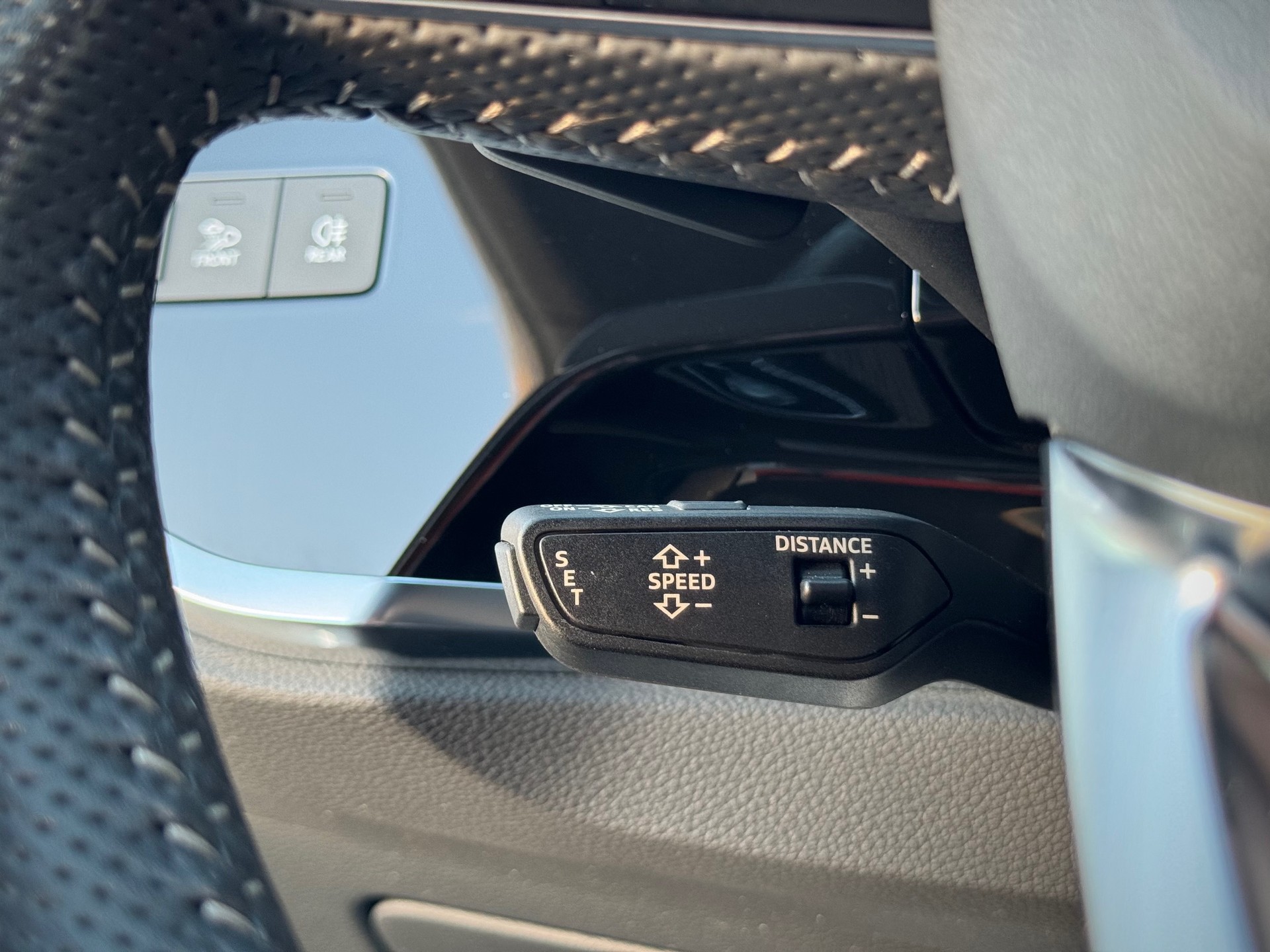 AUDI Q3 Sportback 40 TFSI S line quattro S-tronic - Véhicule Suisse (CH)-image-9