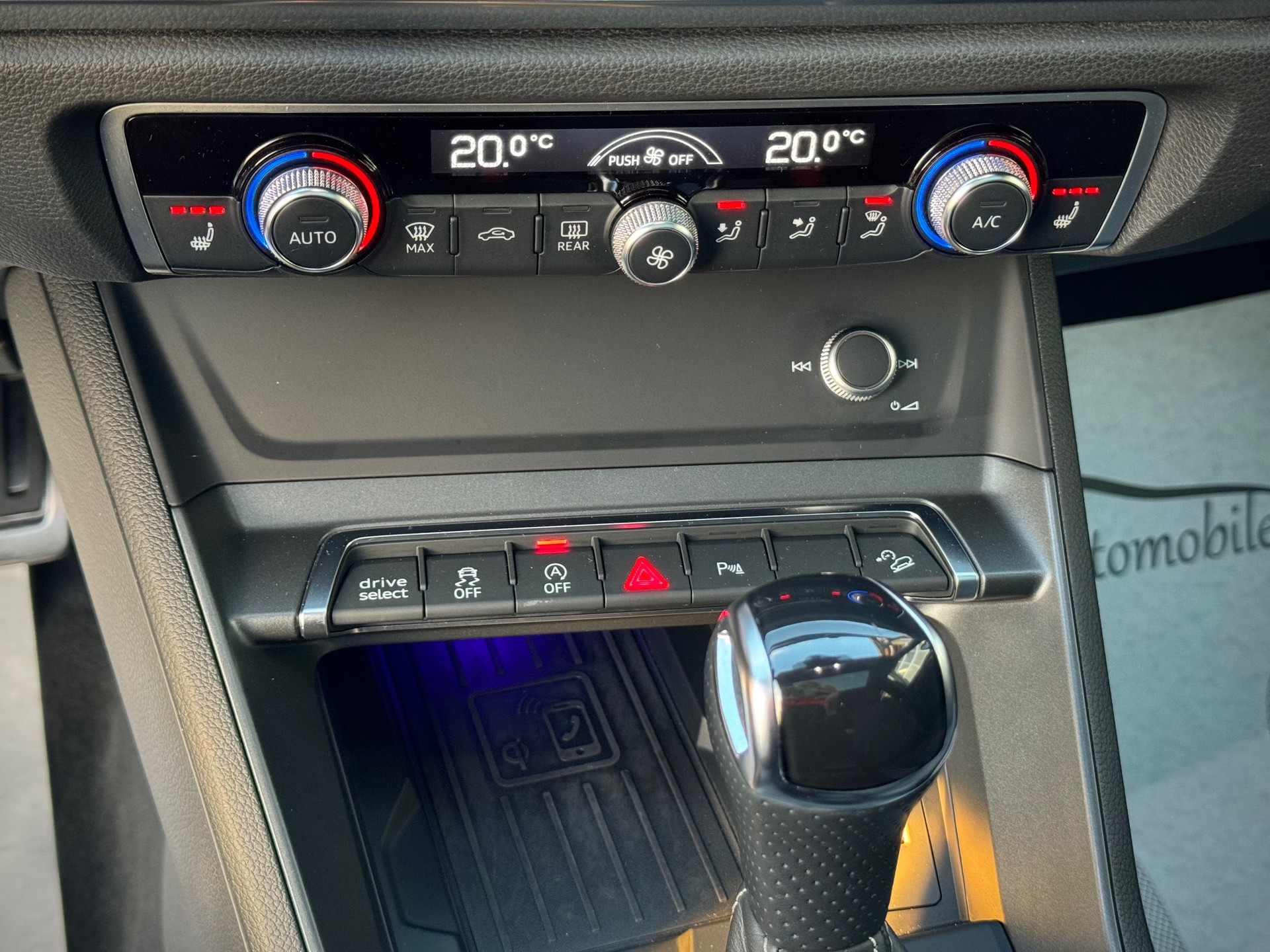 AUDI Q3 Sportback 40 TFSI S line quattro S-tronic - Véhicule Suisse (CH)-image-13