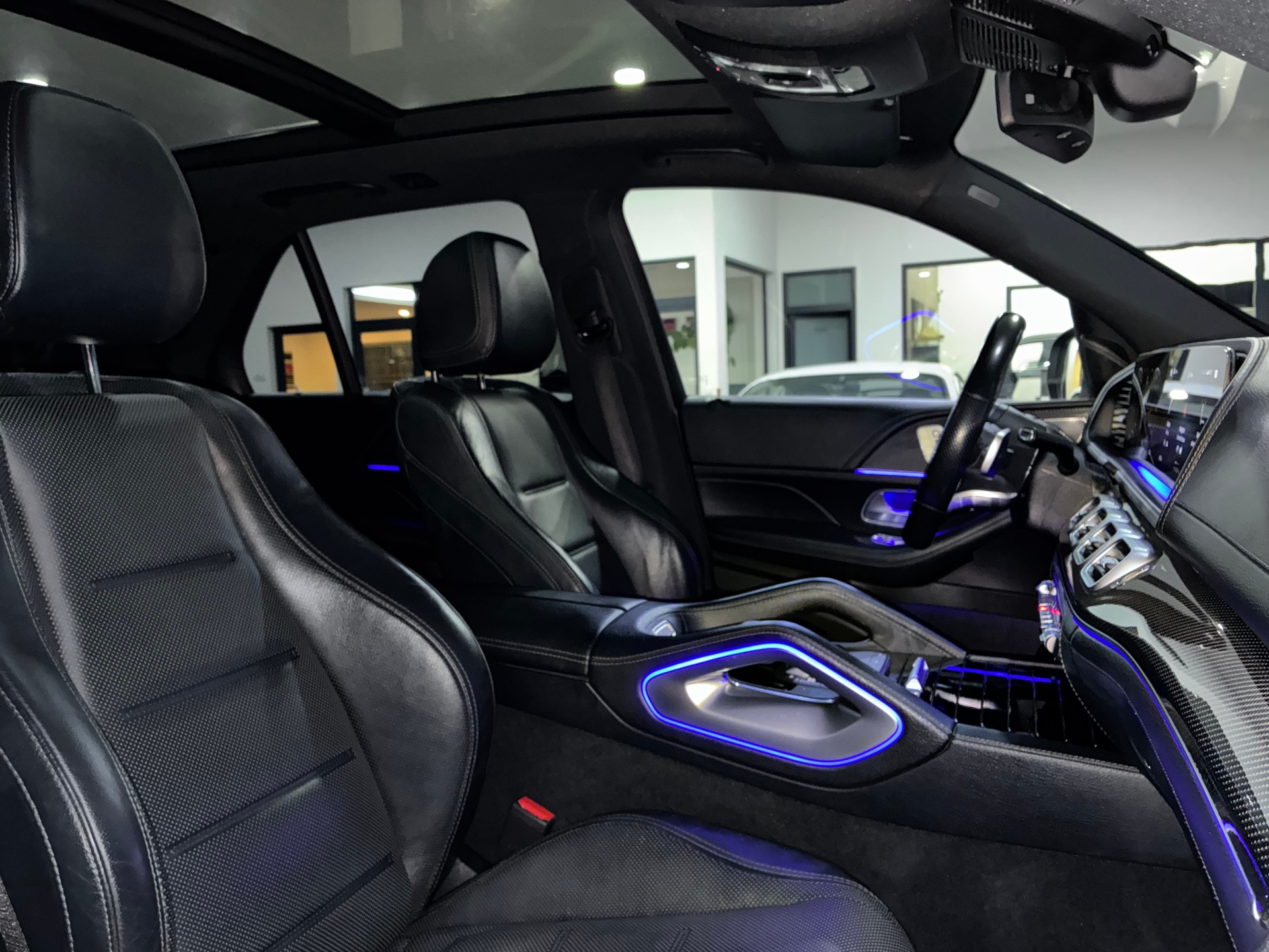 MERCEDES-BENZ GLE 400 d 4Matic AMG Line 9G-Tronic-image-11