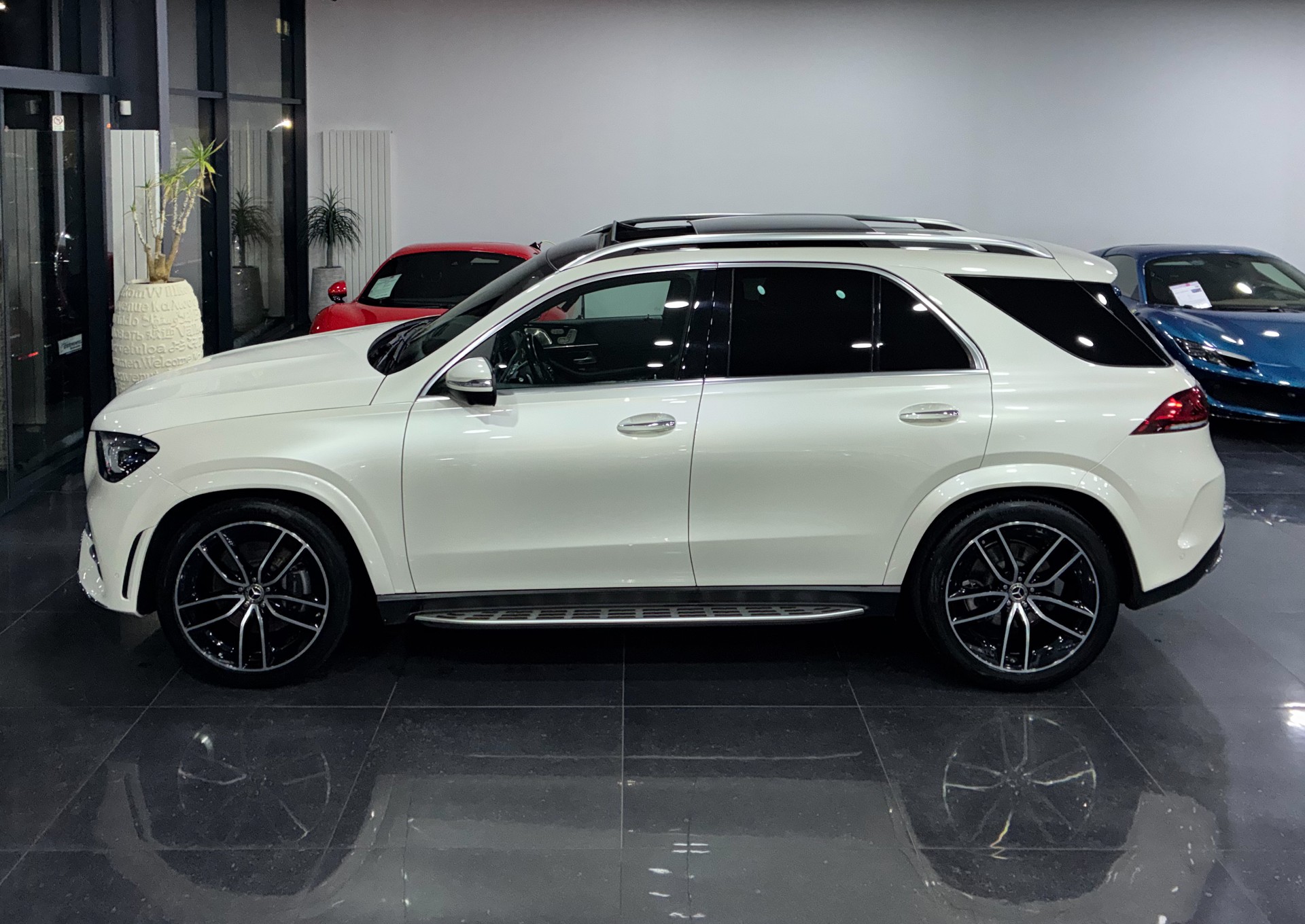 MERCEDES-BENZ GLE 400 d 4Matic AMG Line 9G-Tronic-image-3