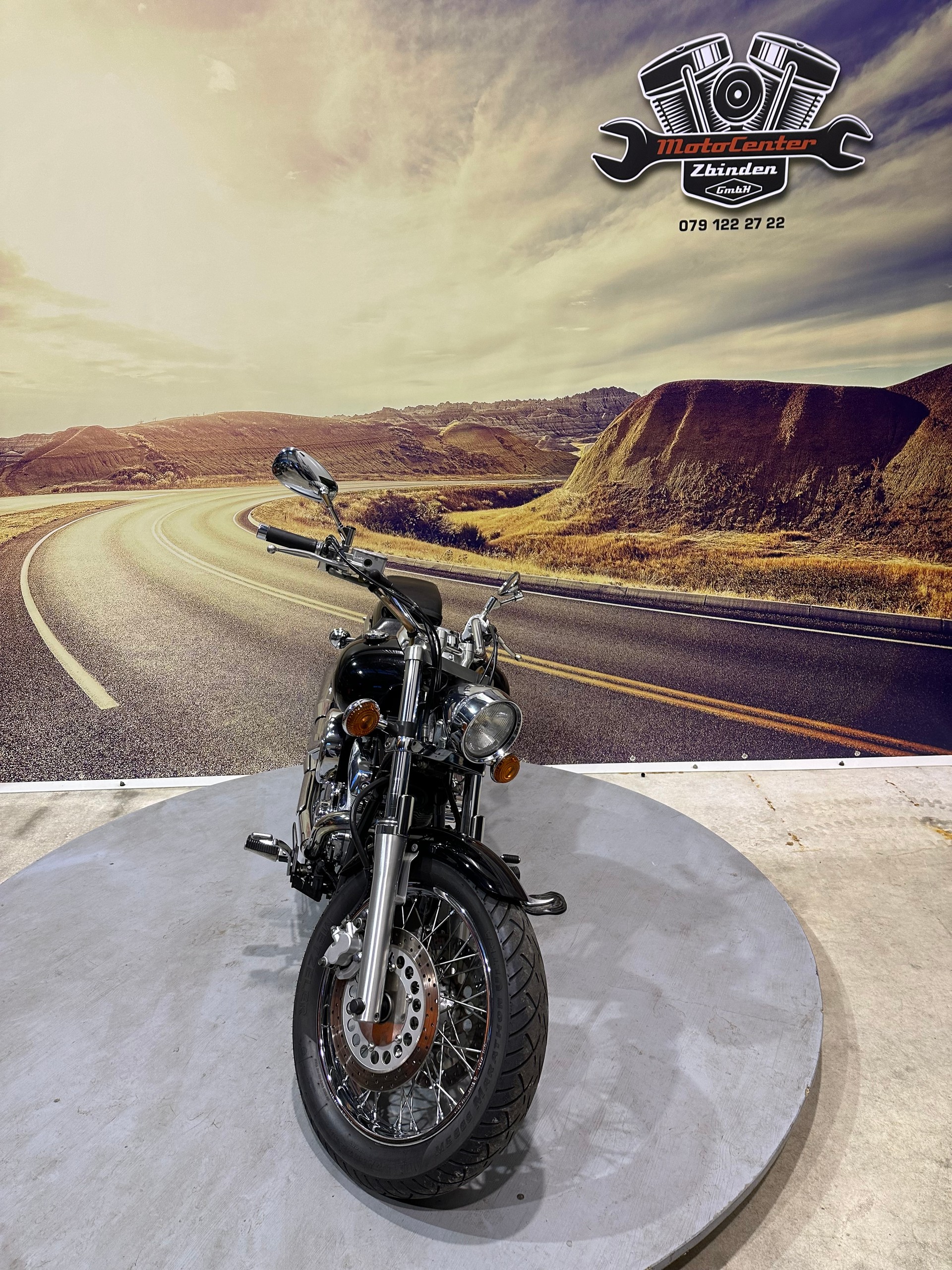 YAMAHA XVS 1100 Drag Star-showroom-element-2