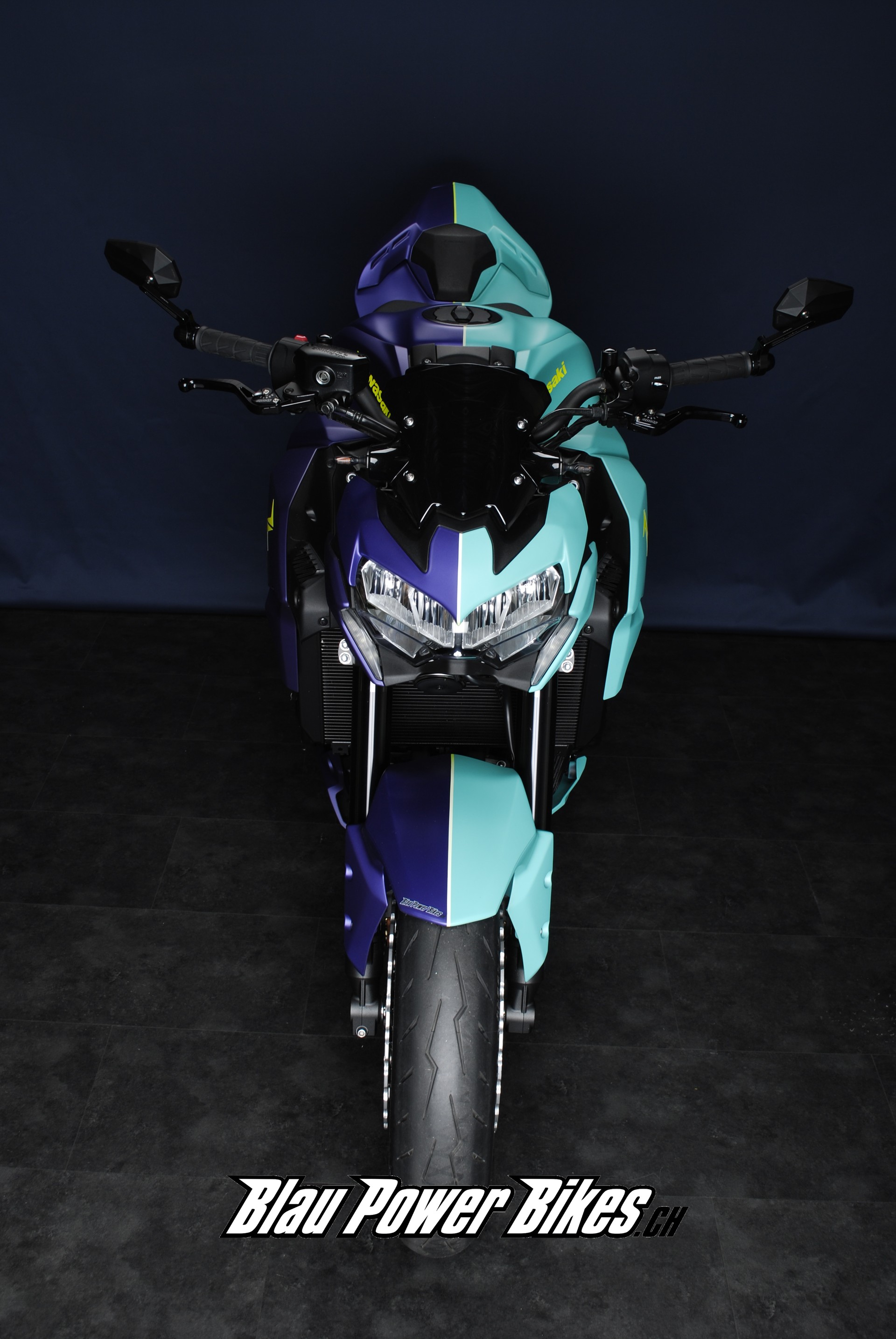 KAWASAKI Z 900 (70kW) MY21 - Komplettumbau