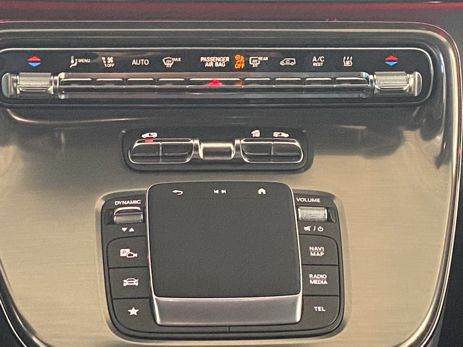 Image MERCEDES-BENZ V-300 V 300 d Édition Suisse EXCLUSIVE