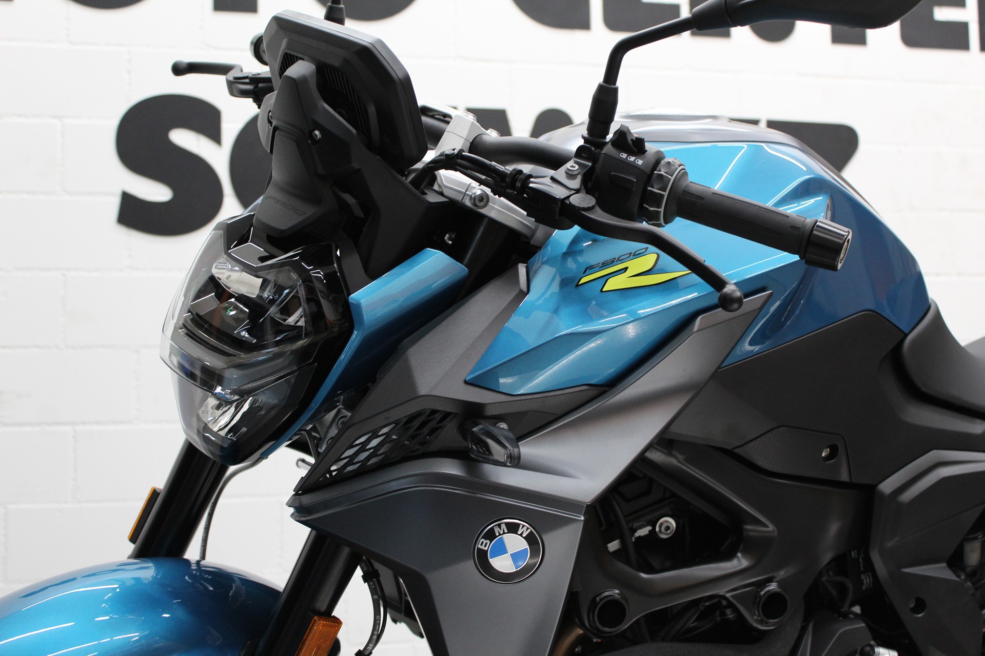 BMW F 900 R A2-image-6