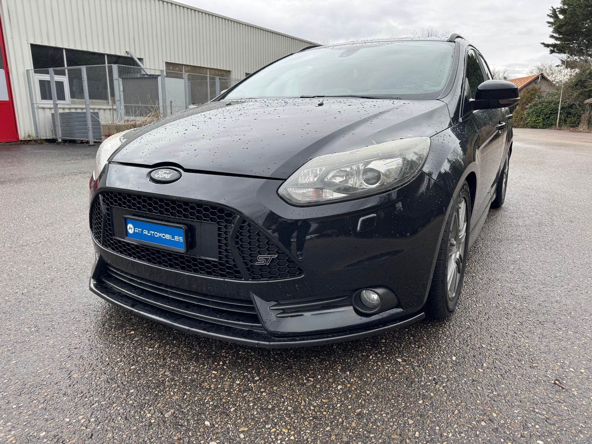 FORD Focus 2.0 SCTi ST-3-image-1