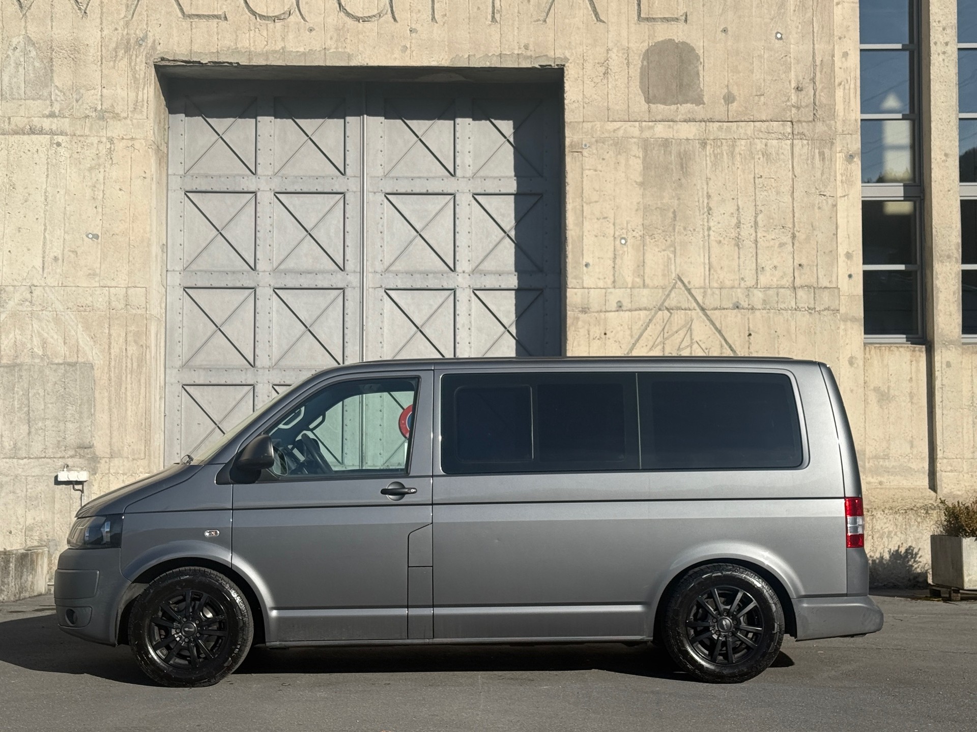 VW T5 2.0 TDI BMT-image-1