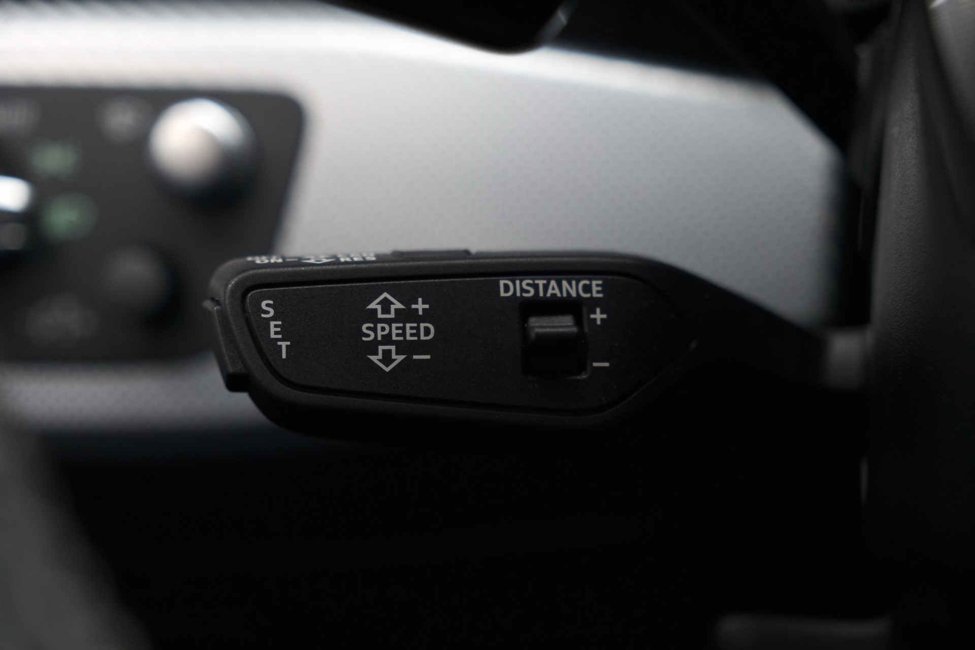AUDI RS4 Avant 2.9 TFSI quattro tiptronic-image-29