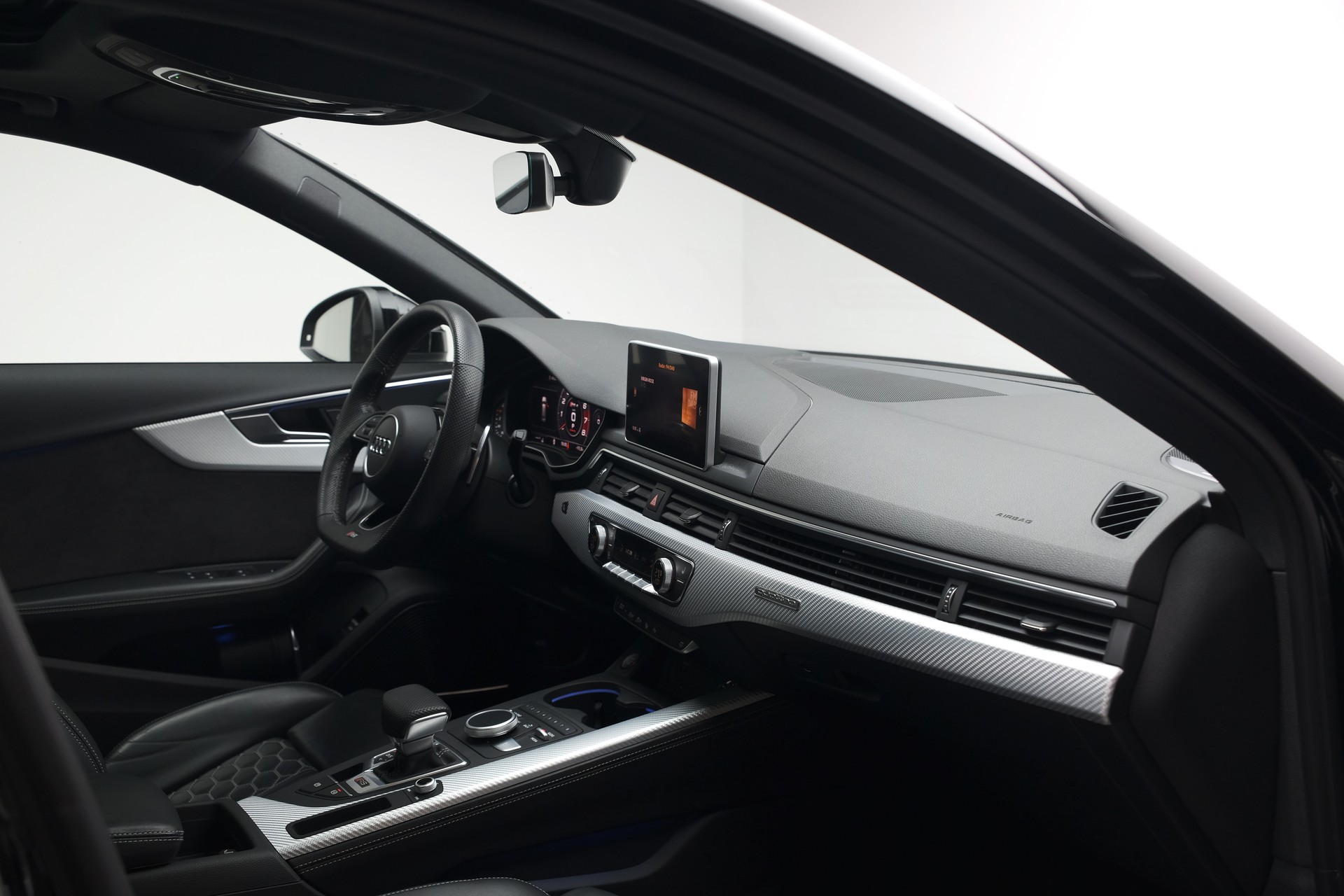 AUDI RS4 Avant 2.9 TFSI quattro tiptronic-image-11