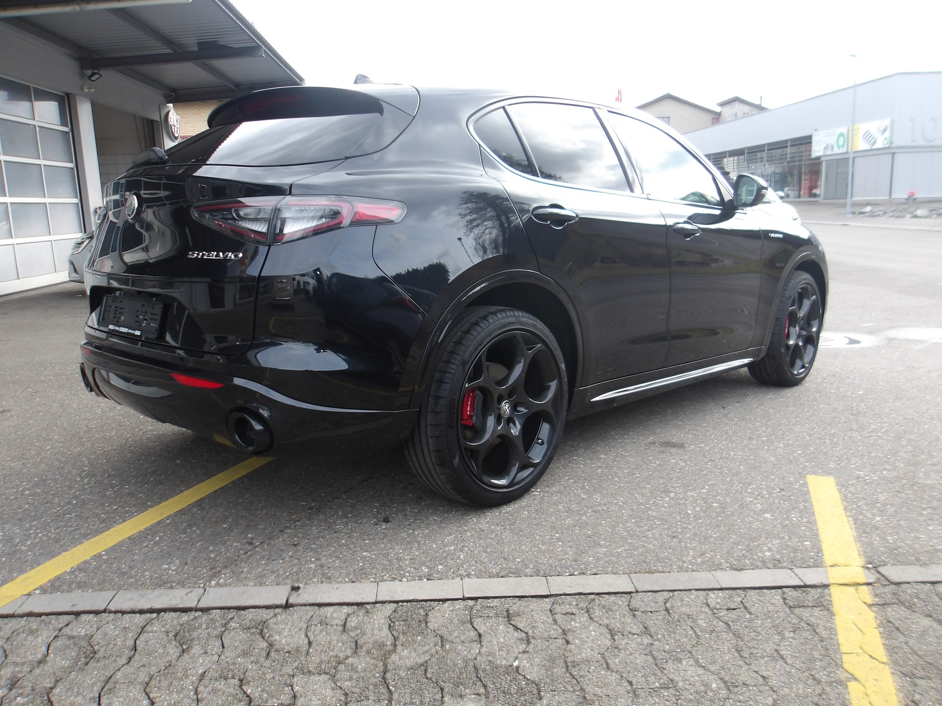 ALFA ROMEO Stelvio 2.0 Veloce Q4 AT8-image-4