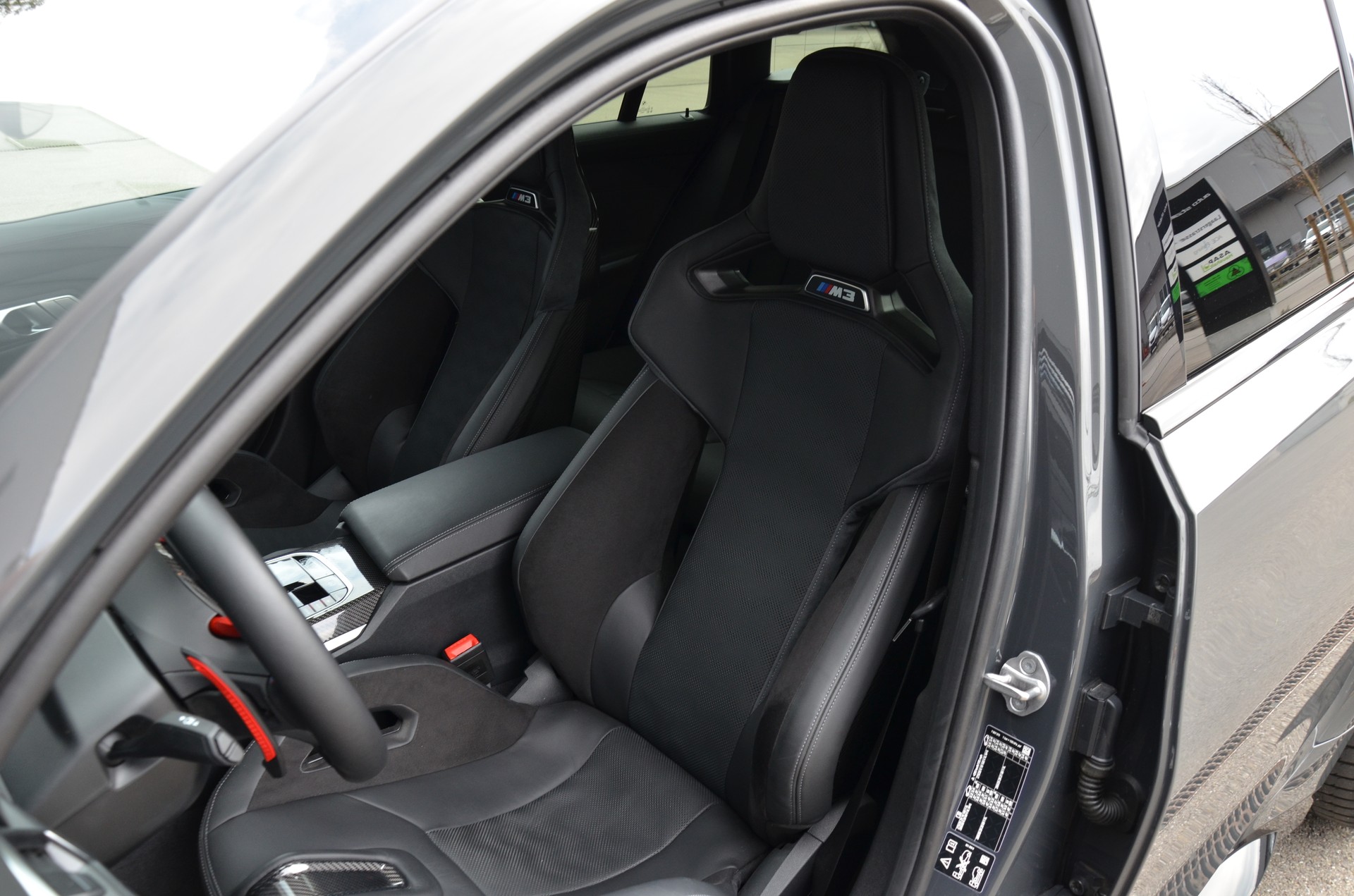 BMW M3 Competition M xDrive-image-15