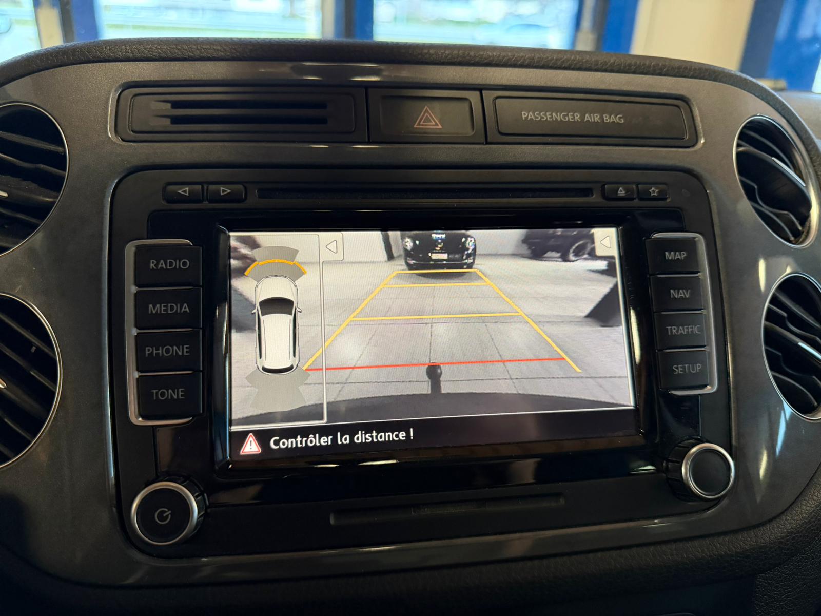 VW Tiguan 2.0 TDI BMT Design 4Motion DSG-image-16