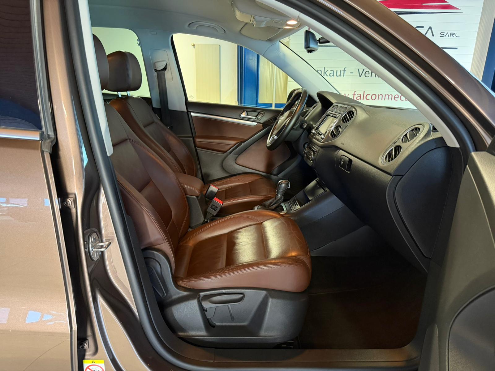 VW Tiguan 2.0 TDI BMT Design 4Motion DSG-image-17