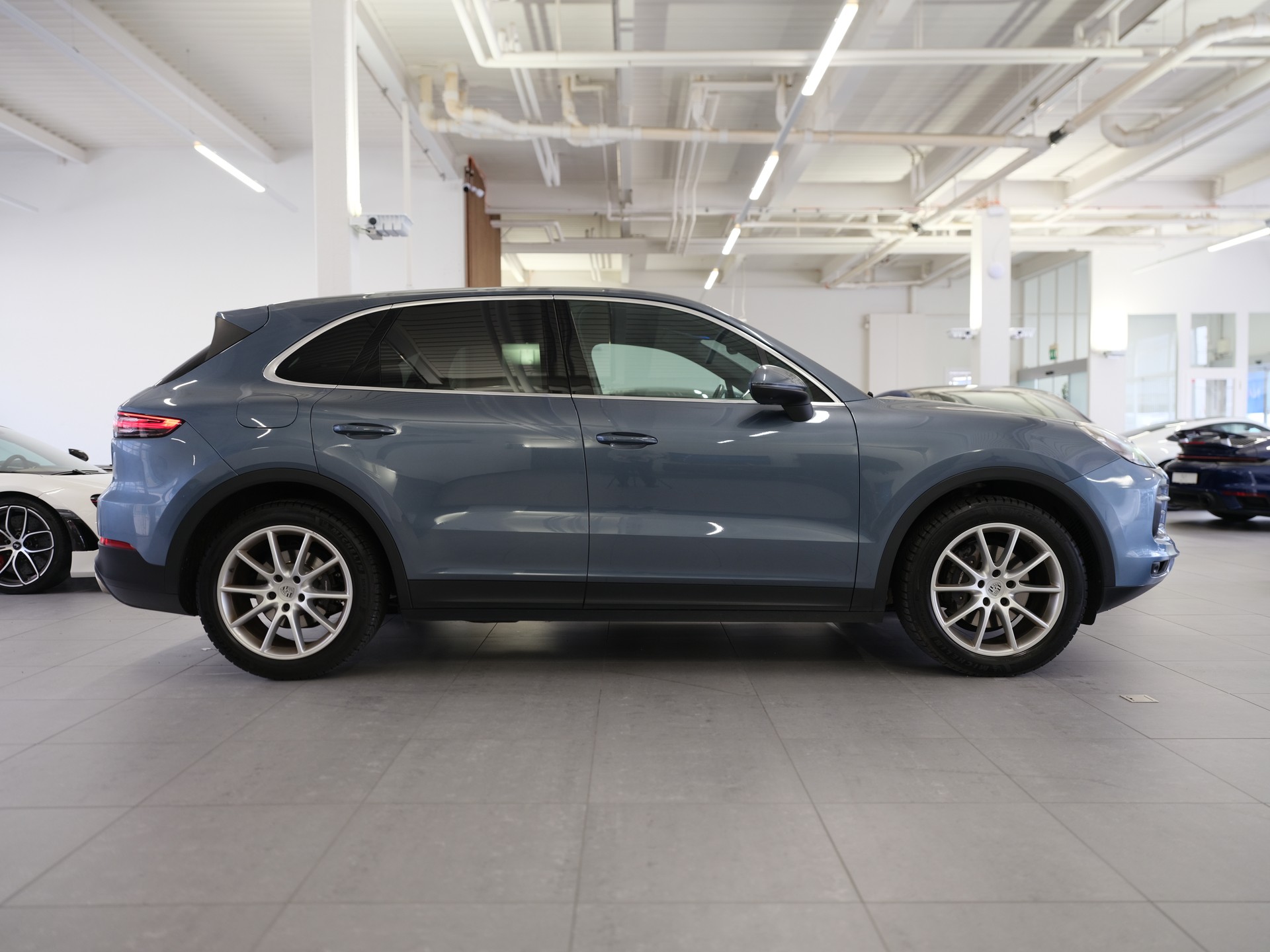 PORSCHE Cayenne *Spurhalteassistent* *Sport Chrono Paket* *Privacy Verglasung*-image-6