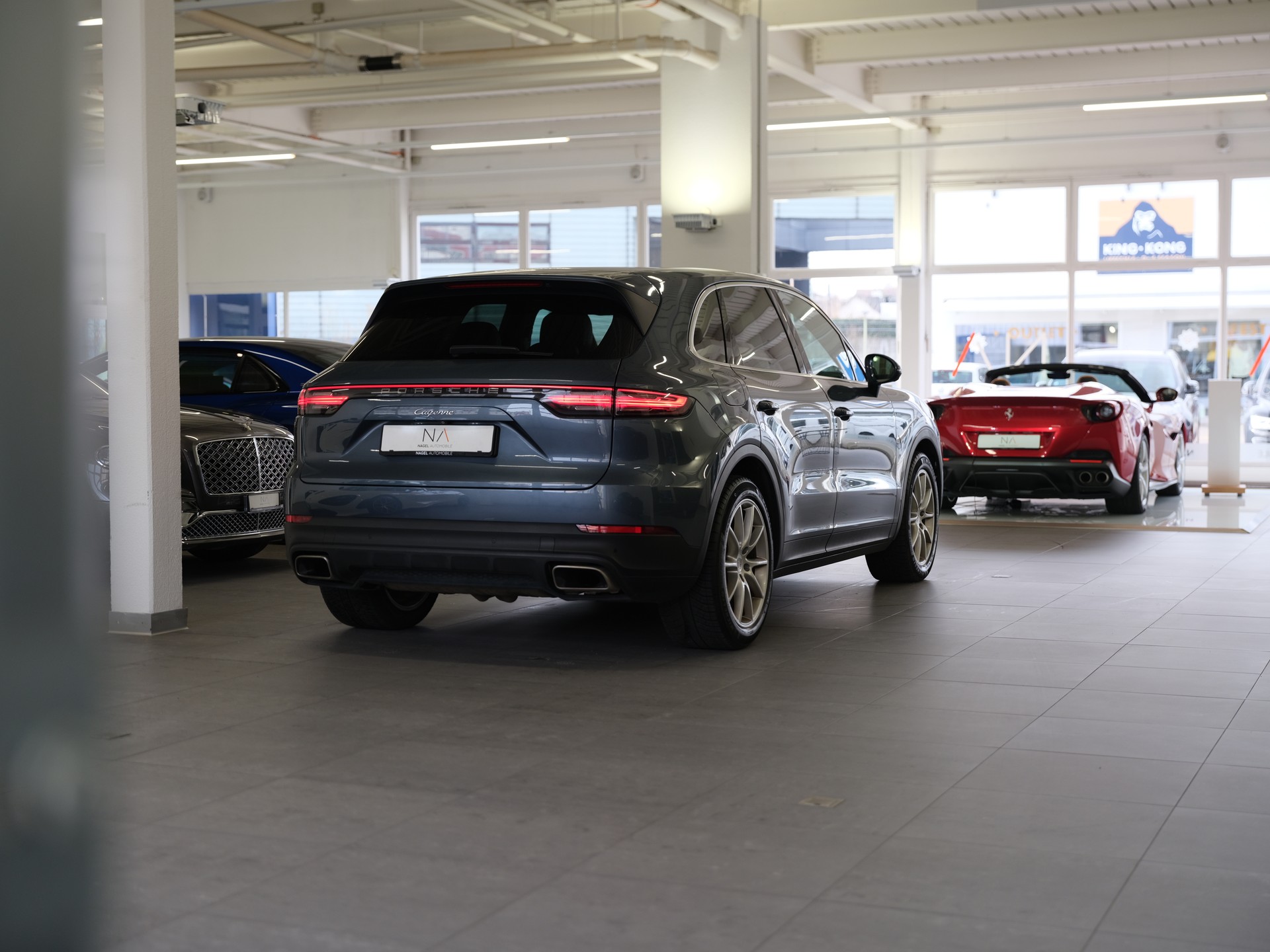 PORSCHE Cayenne *Spurhalteassistent* *Sport Chrono Paket* *Privacy Verglasung*-image-11