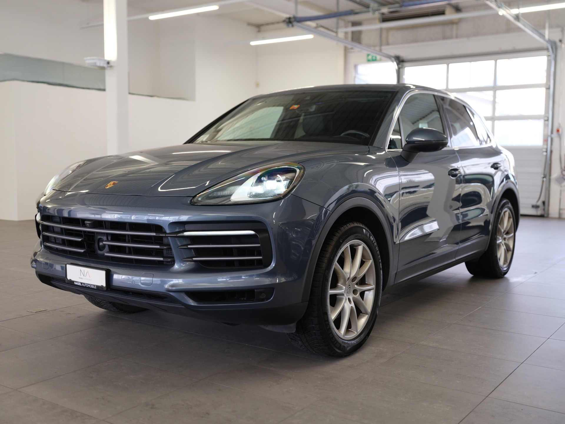 PORSCHE Cayenne *Spurhalteassistent* *Sport Chrono Paket* *Privacy Verglasung*-image-3