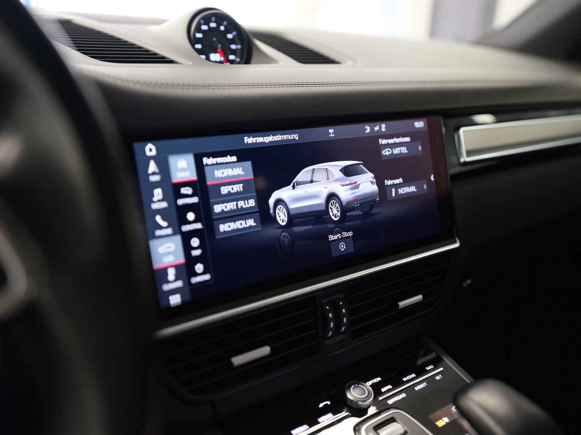 PORSCHE Cayenne *Spurhalteassistent* *Sport Chrono Paket* *Privacy Verglasung*-image-22