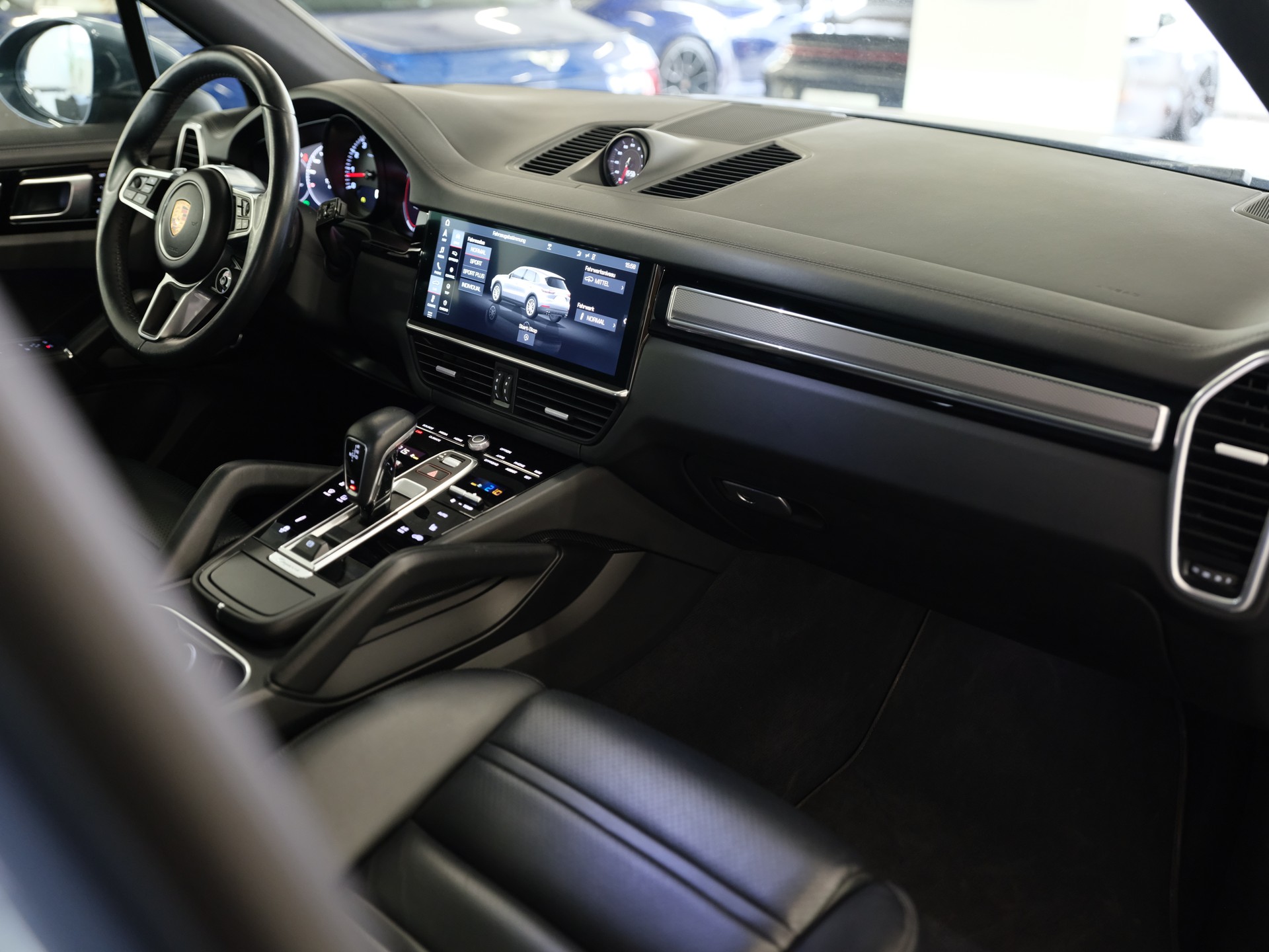 PORSCHE Cayenne *Spurhalteassistent* *Sport Chrono Paket* *Privacy Verglasung*-image-17