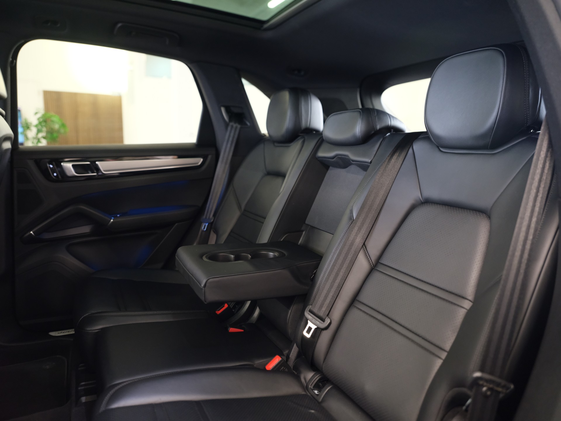 PORSCHE Cayenne *Spurhalteassistent* *Sport Chrono Paket* *Privacy Verglasung*-image-28