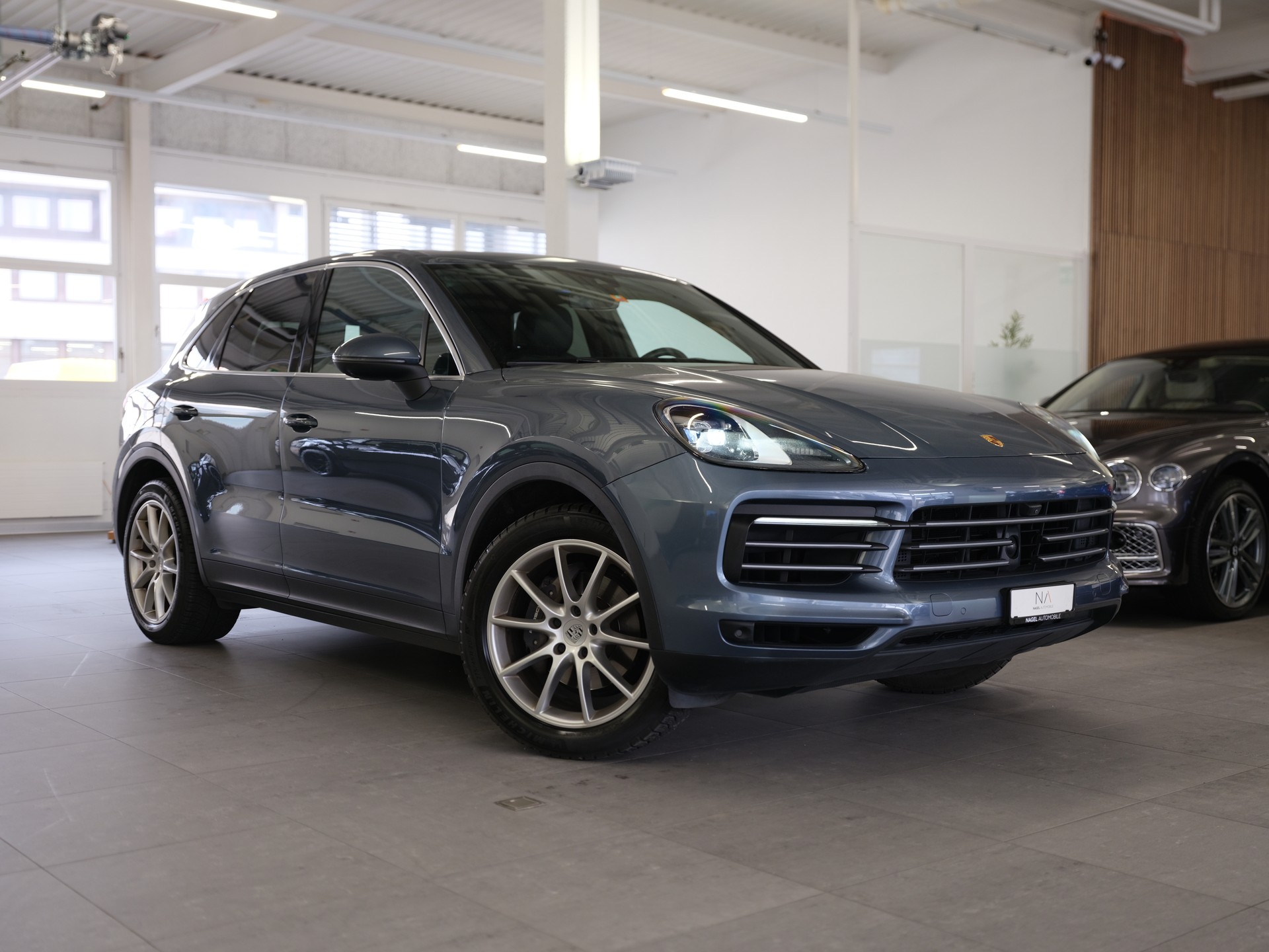 PORSCHE Cayenne *Spurhalteassistent* *Sport Chrono Paket* *Privacy Verglasung*-image-0