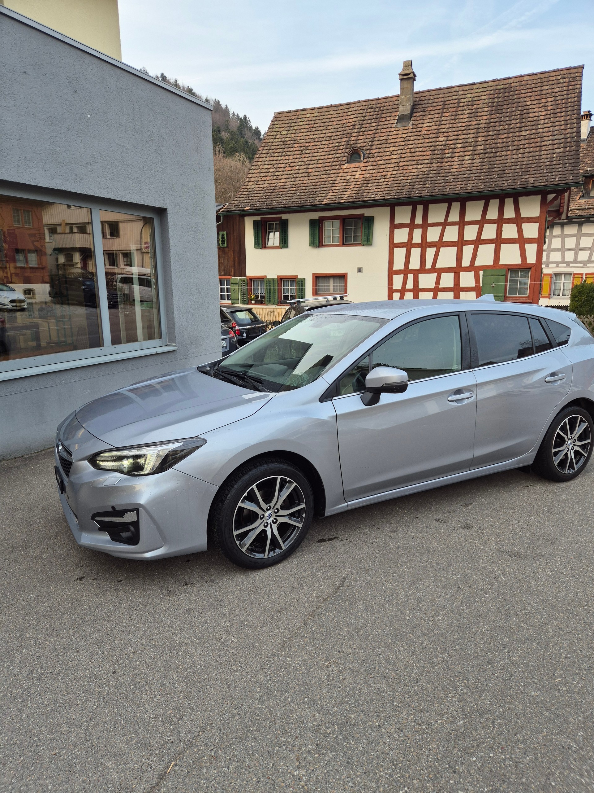 SUBARU Impreza 2.0 Swiss AWD Lineartronic-image-1