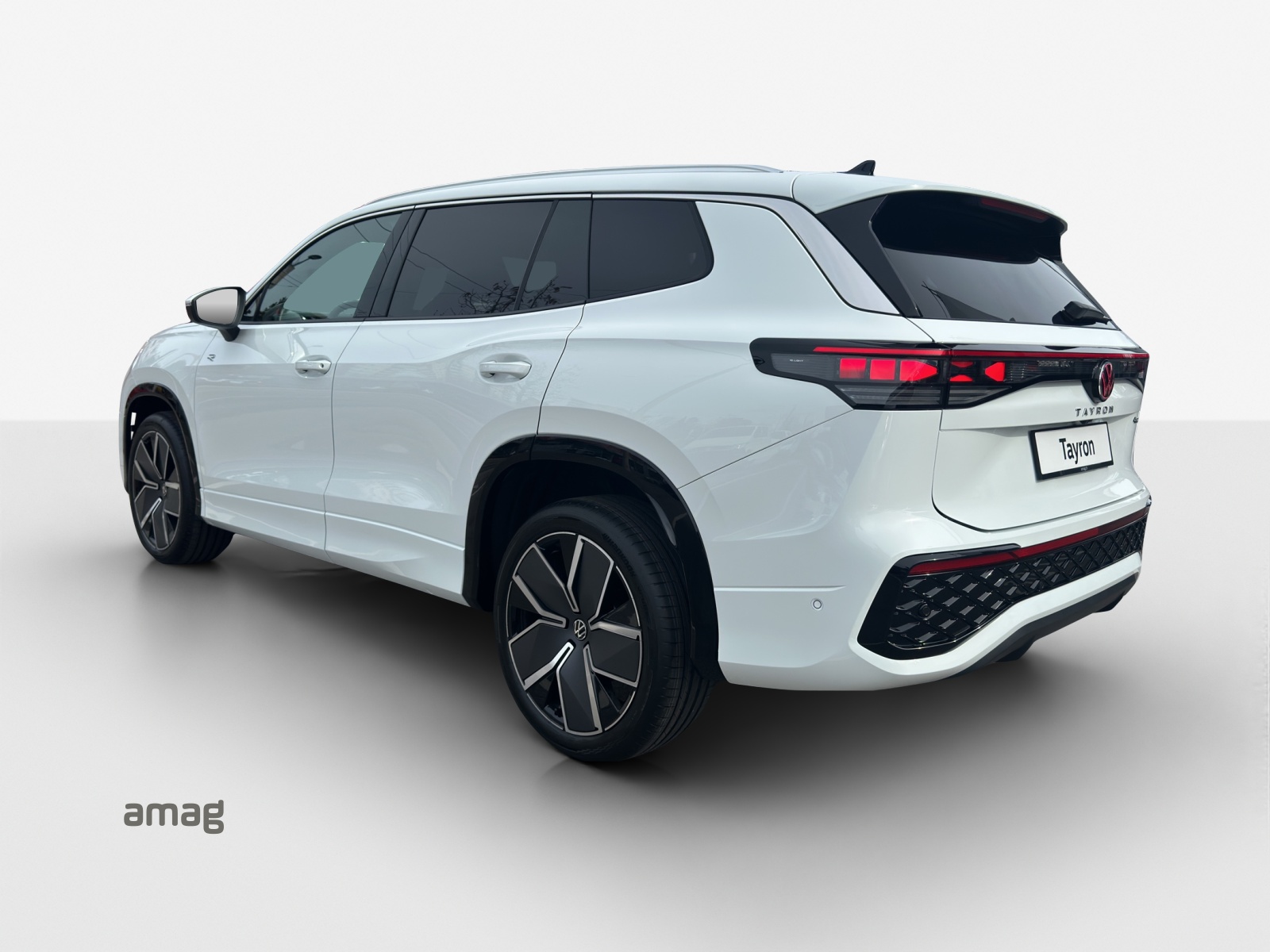 VW Tayron 2.0 TSI R-Line DSG 4Motion-image-2