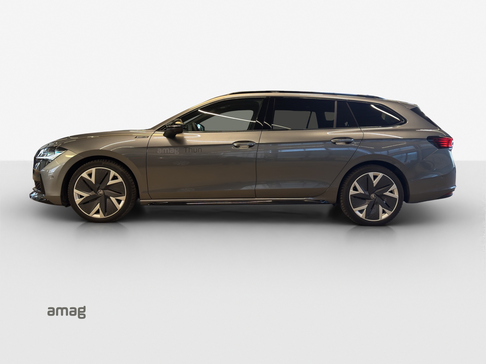 SKODA Superb Combi 2.0 TSI Sportline 4x4 DSG-image-1