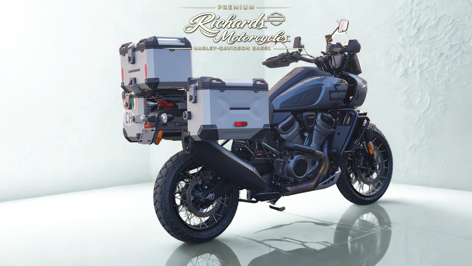 HARLEY-DAVIDSON RA Pan America 1250 Special-showroom-element-2