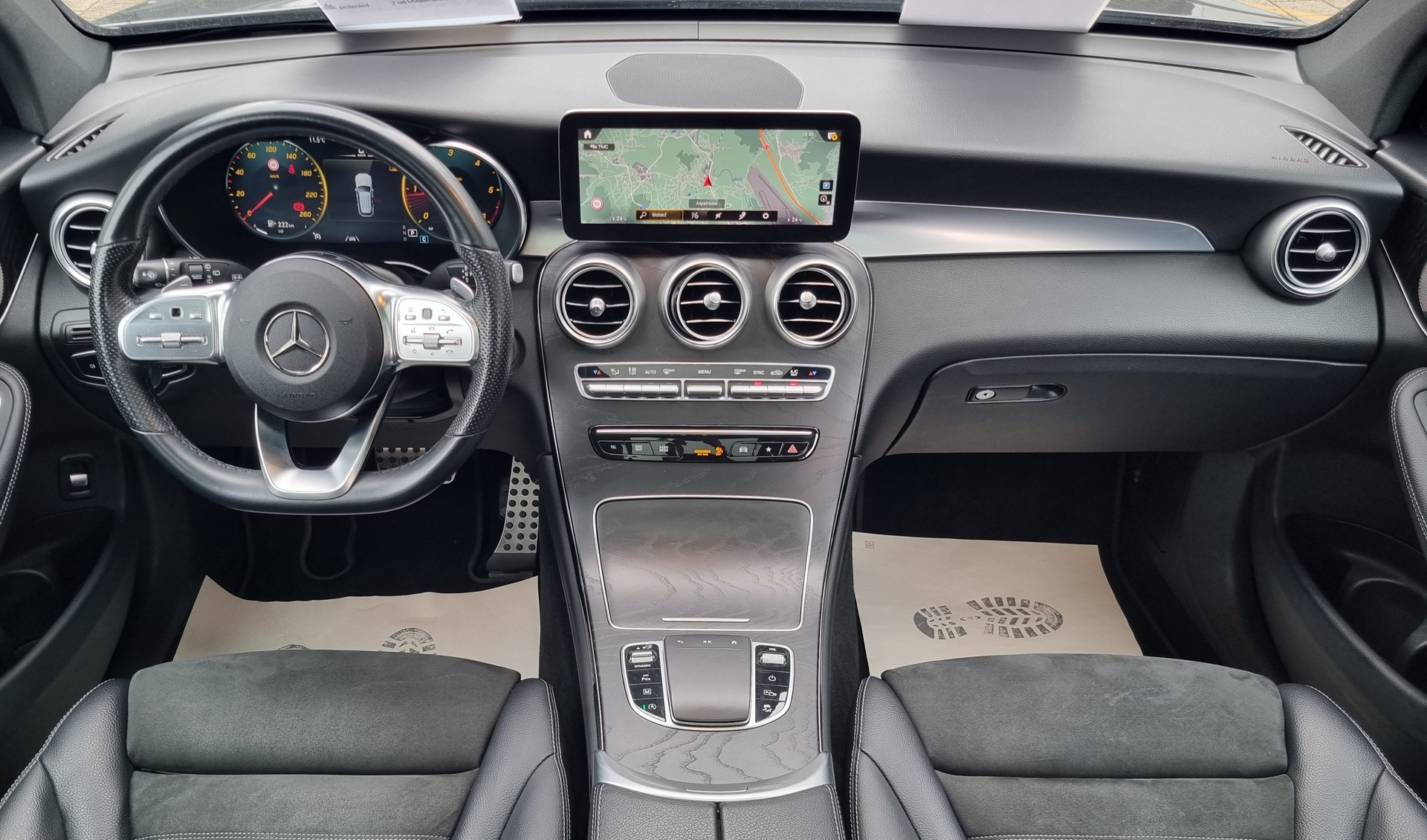 MERCEDES-BENZ GLC 220 d AMG Line 4Matic 9G-Tronic-image-6