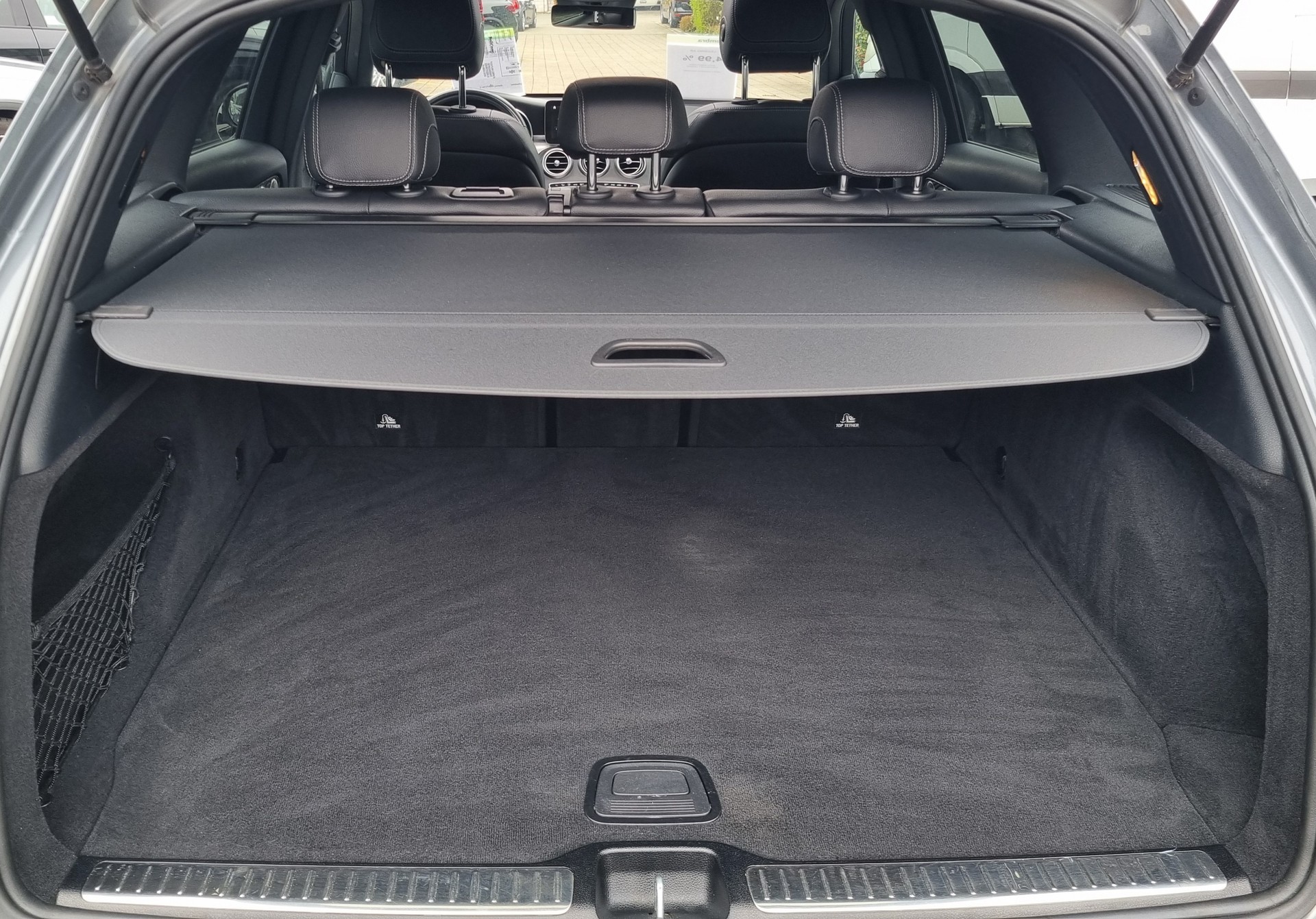 MERCEDES-BENZ GLC 220 d AMG Line 4Matic 9G-Tronic-image-14