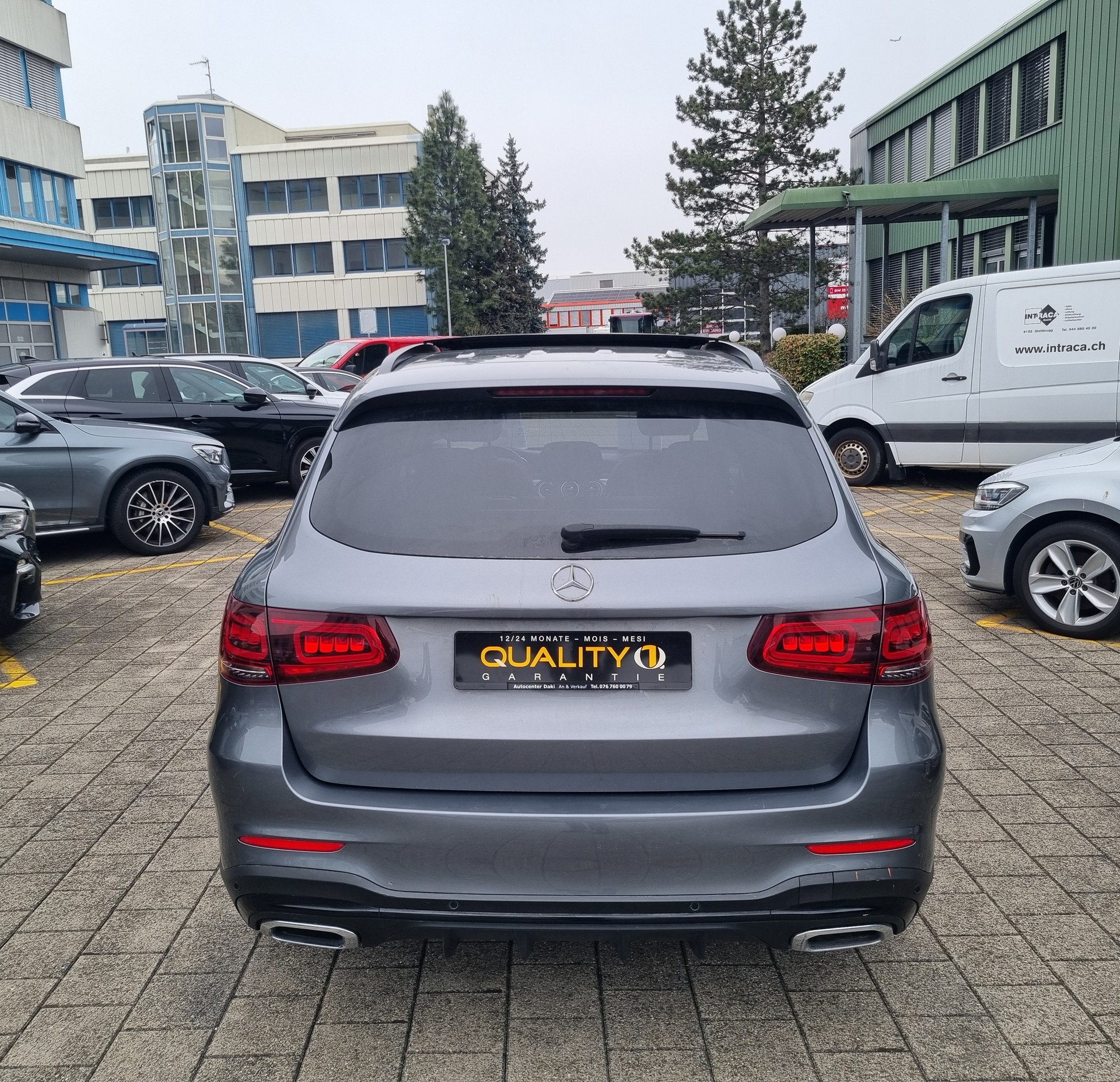 MERCEDES-BENZ GLC 220 d AMG Line 4Matic 9G-Tronic-image-5
