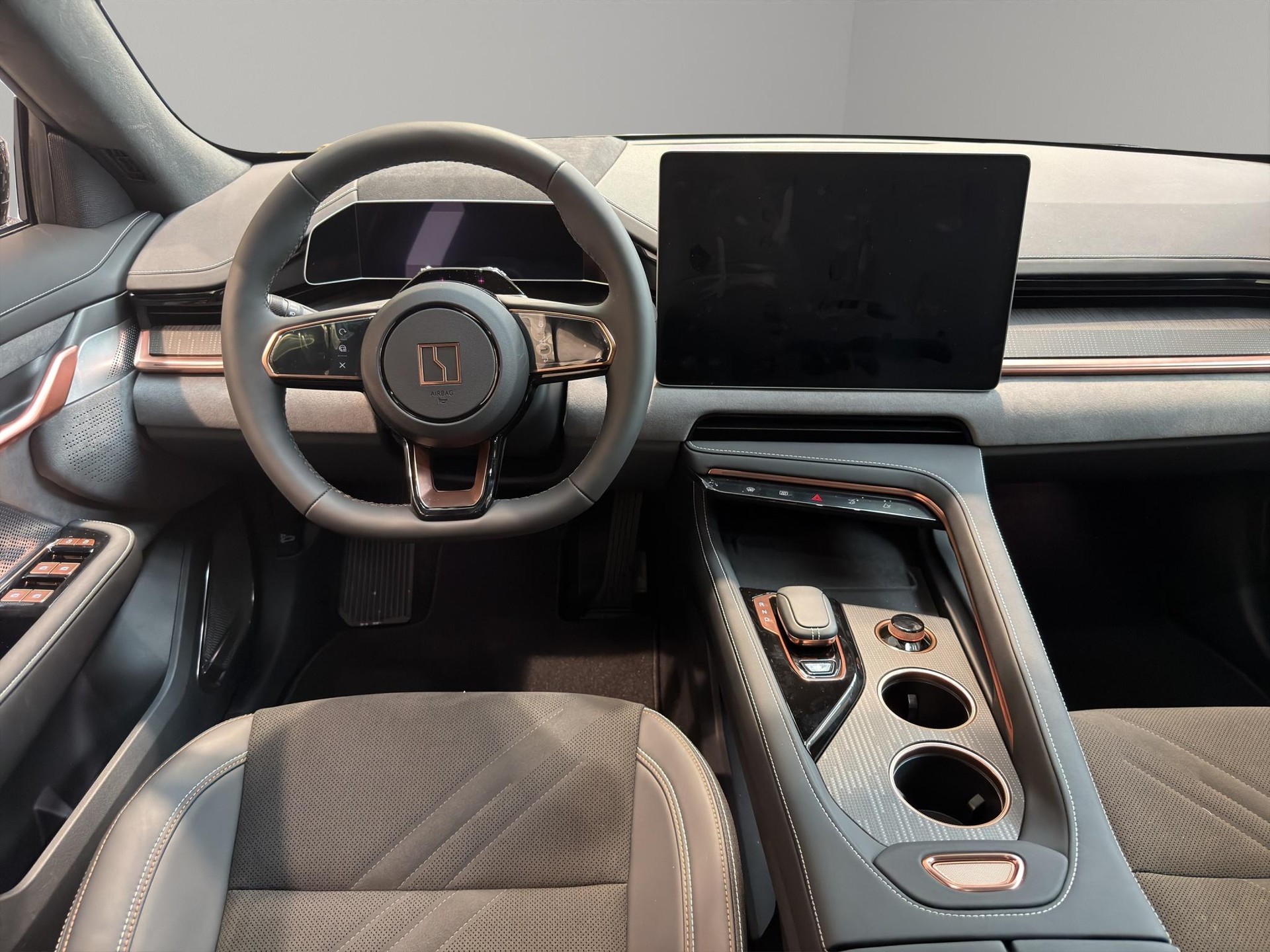 ZEEKR 001 Performance AWD-image-3
