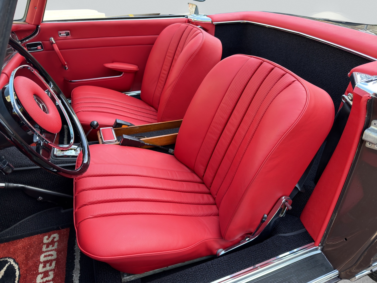 MERCEDES-BENZ SL 280 Automat-image-9