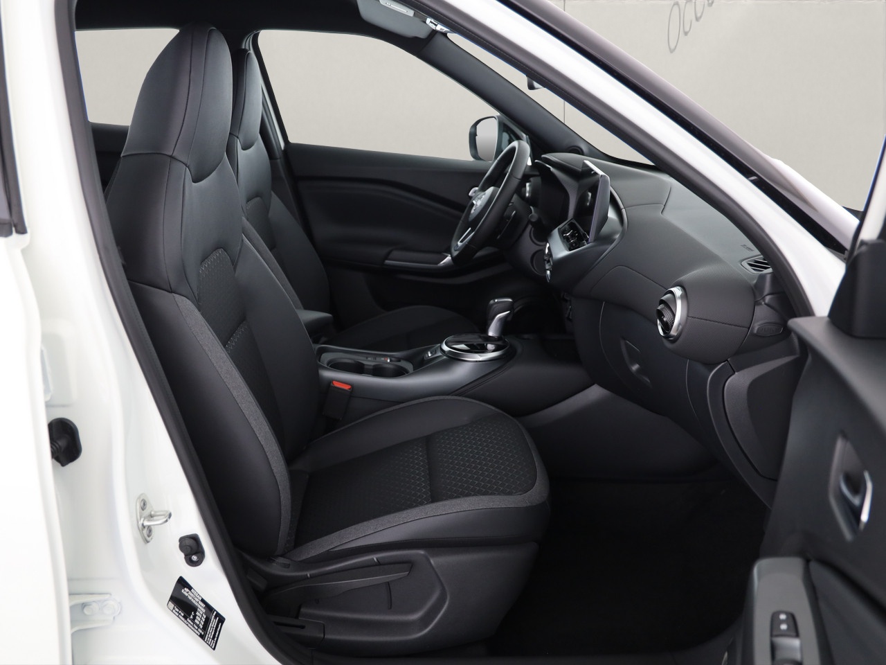 NISSAN Juke 1.0 DIG-T N-Connecta-image-7