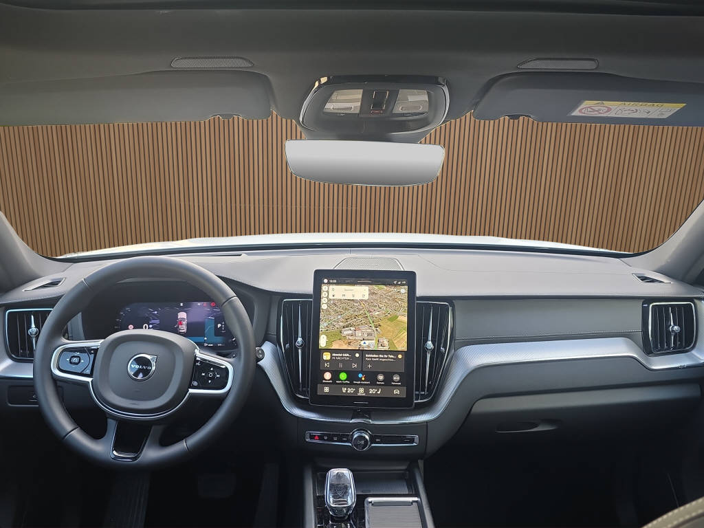 VOLVO XC60 2.0 B5 MH Black Edition AWD-image-17