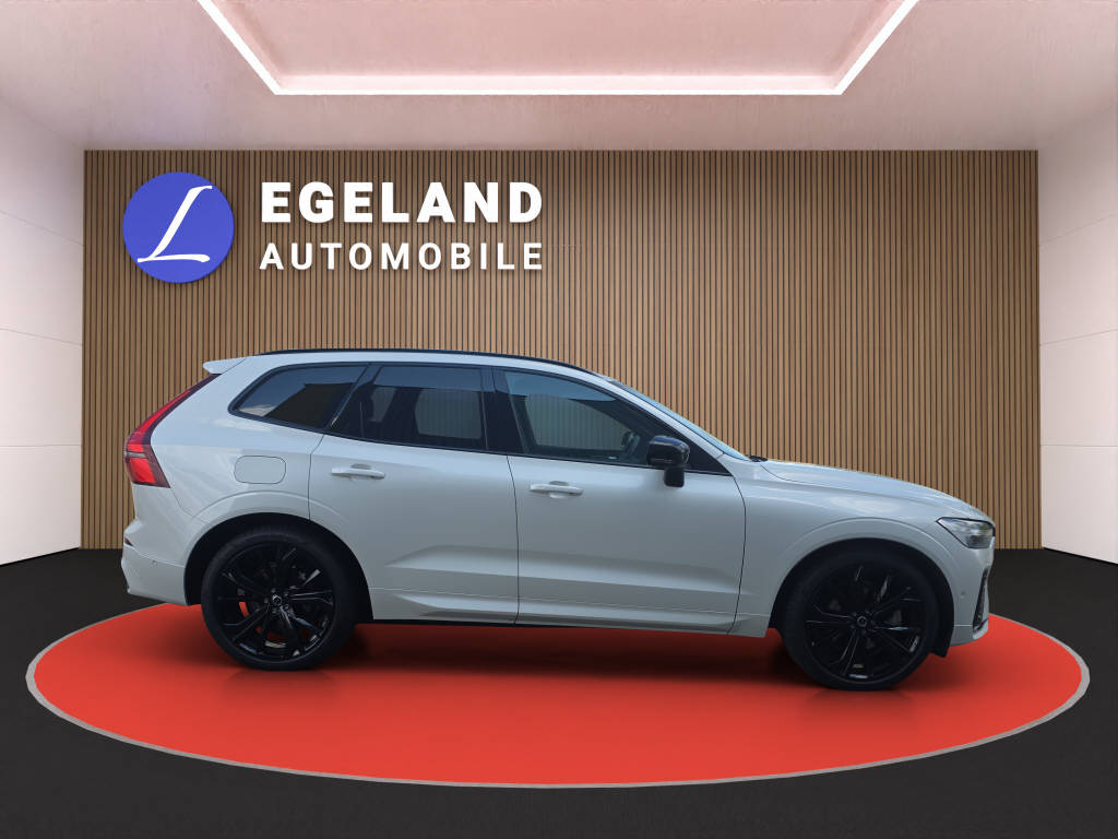 VOLVO XC60 2.0 B5 MH Black Edition AWD-image-7