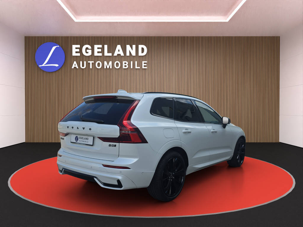 VOLVO XC60 2.0 B5 MH Black Edition AWD-image-3