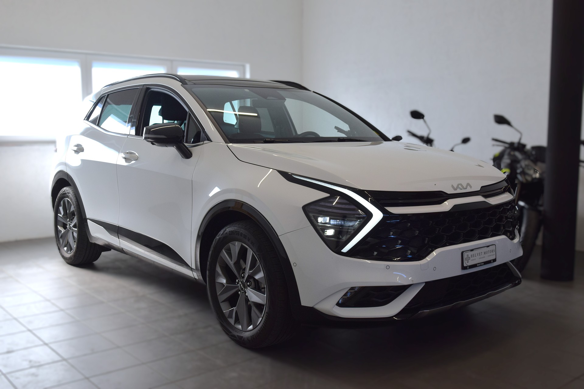 KIA Sportage 1.6T-GDi HEV GT-Line 4x4 A-image-2
