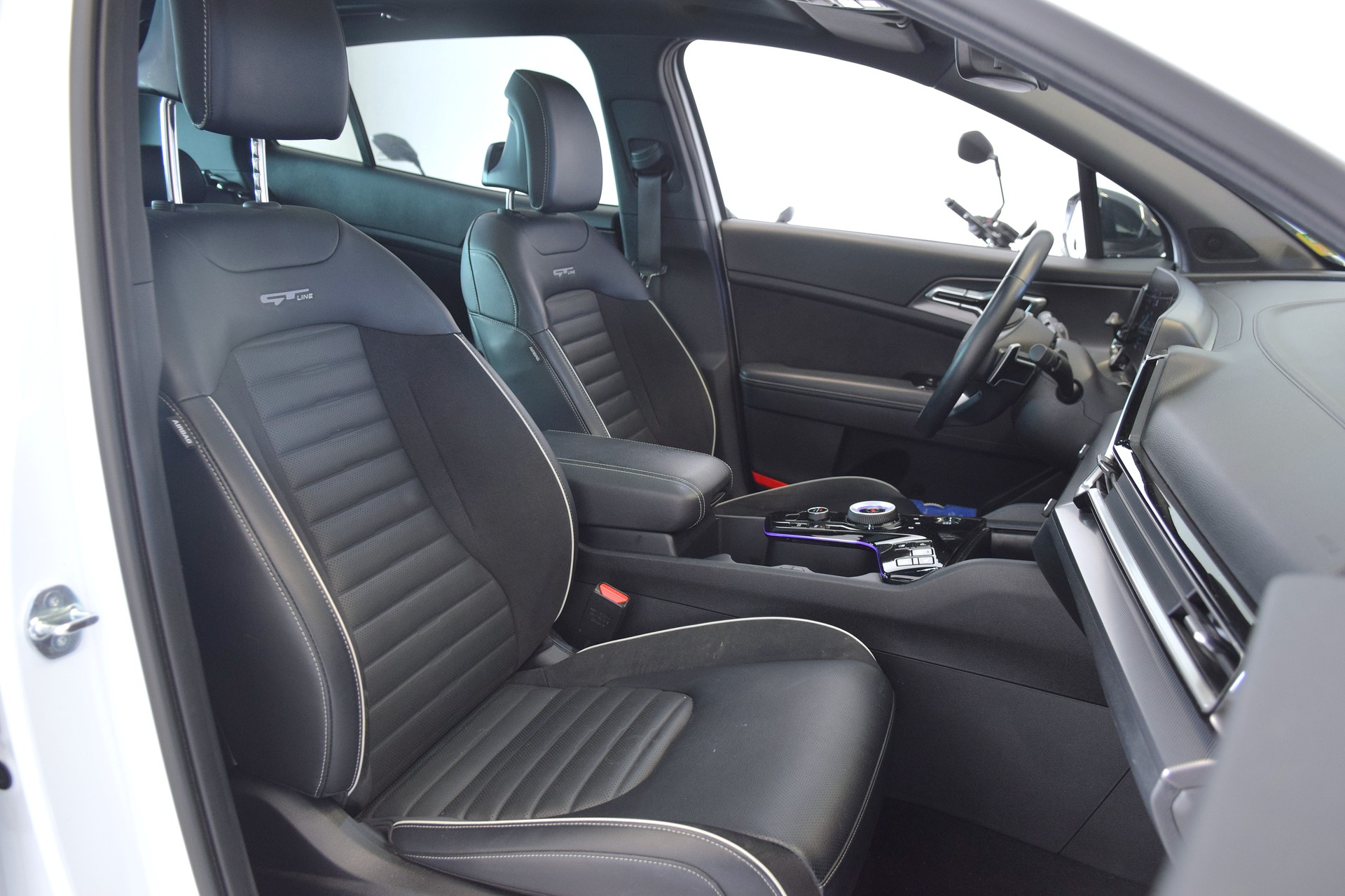 KIA Sportage 1.6T-GDi HEV GT-Line 4x4 A-image-7