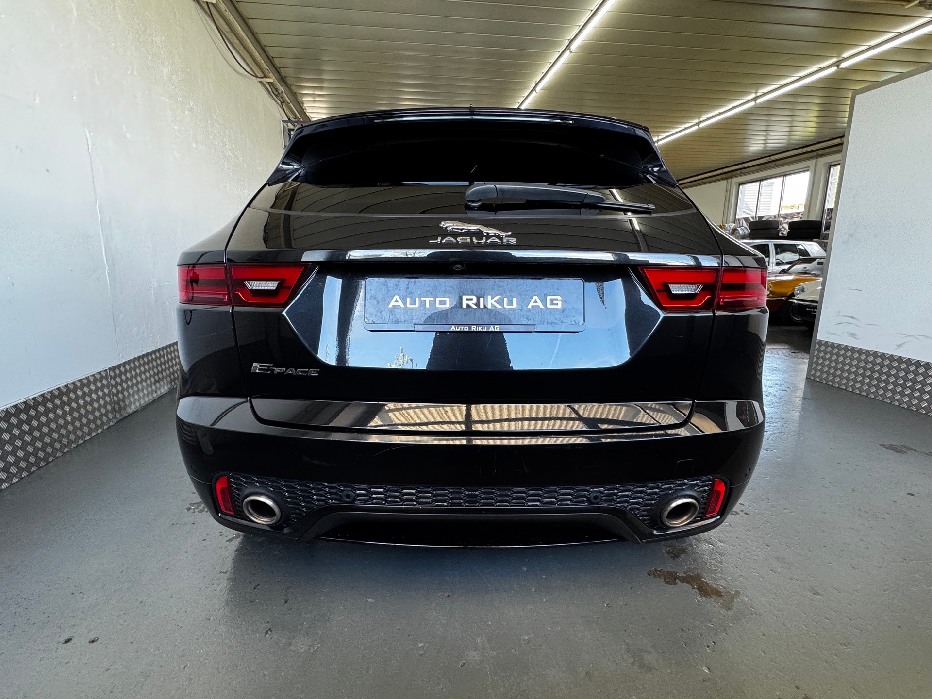JAGUAR E-Pace 2.0 P250 R-Dynamic SE AWD Automatik-image-10
