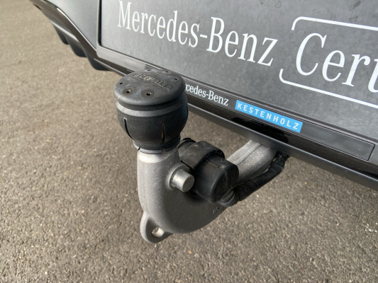 MERCEDES-BENZ EQA 350 AMG Line 4Matic-image-6